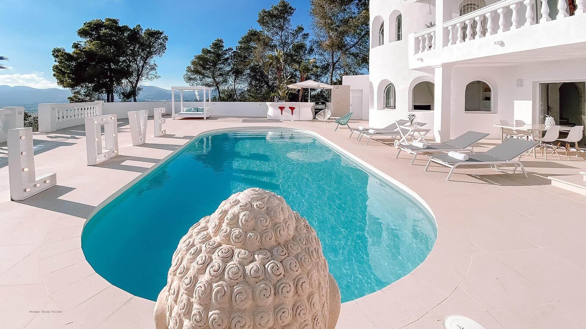 VILLA THE WHITE PEARL - 6 Bedrooms - Near Ibiza Town 
