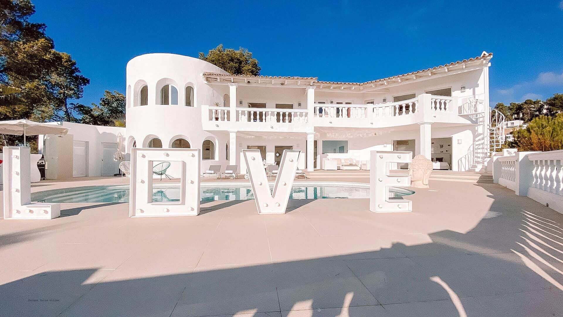 VILLA THE WHITE PEARL - 6 Bedrooms - Near Ibiza Town 