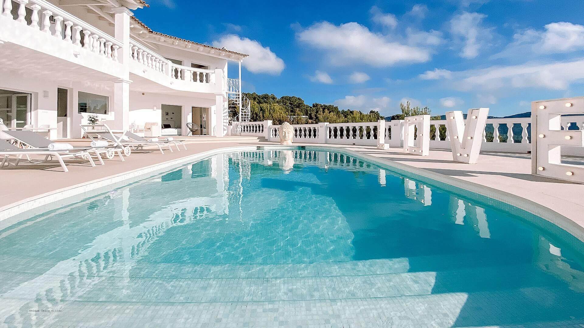VILLA THE WHITE PEARL - 6 Bedrooms - Near Ibiza Town 