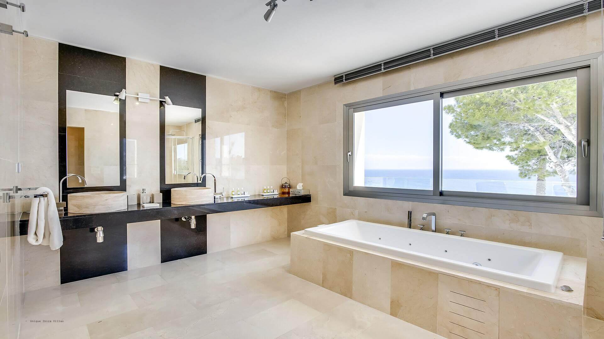 VILLA BLUE HAVEN - 6 Bedrooms - Es Cubells 