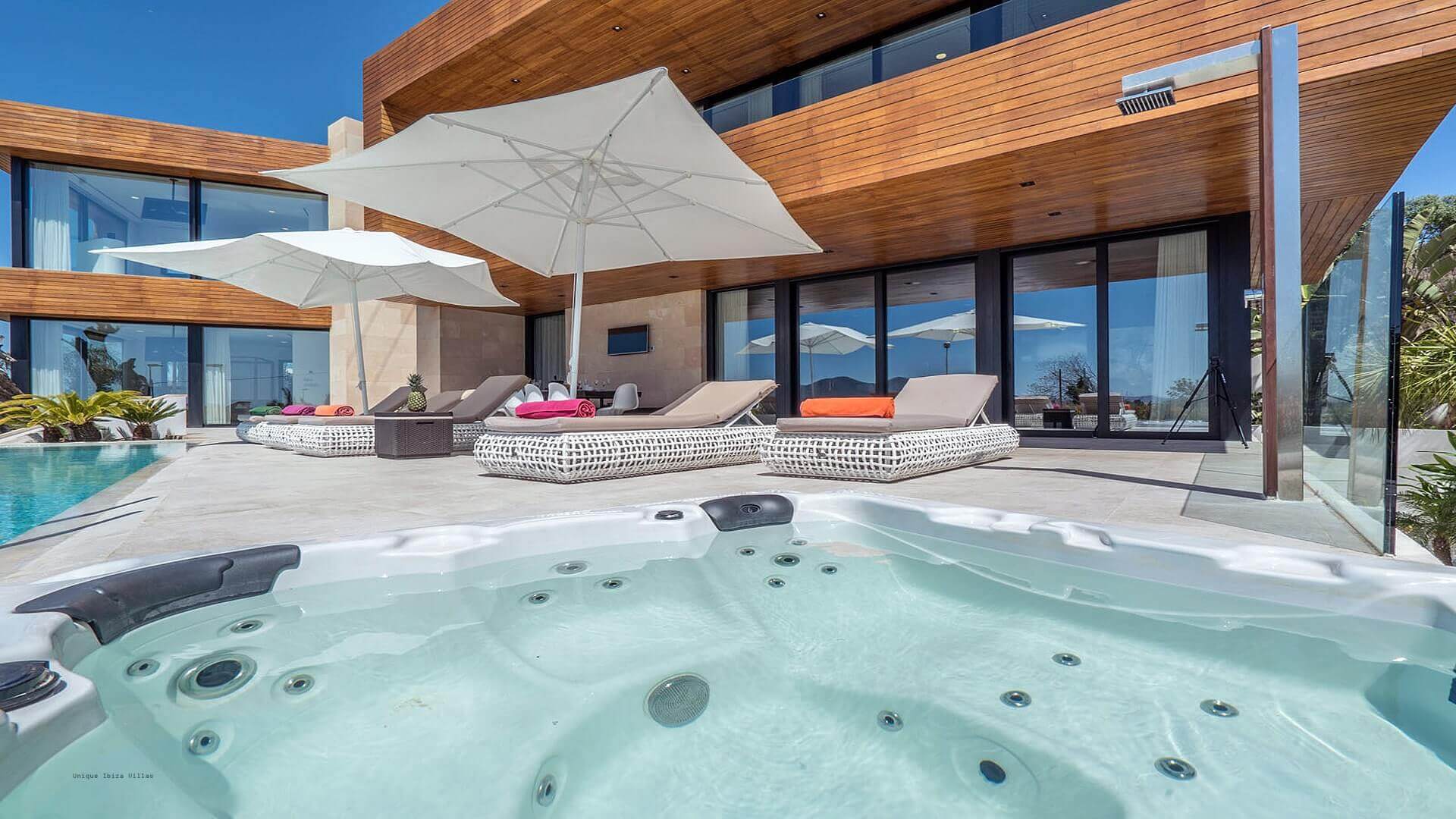 VILLA VALERIA - 6 Bedrooms - Near Cap Martinet, Talamanca Jesus & Ibiza Town