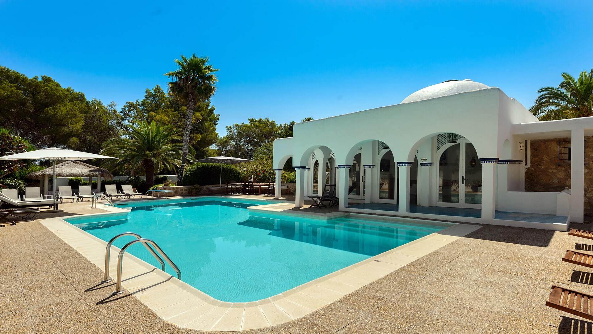 VILLA CIGALA - 6 Bedrooms - Cala Pada/Santa Eulalia (Walk To Beach)