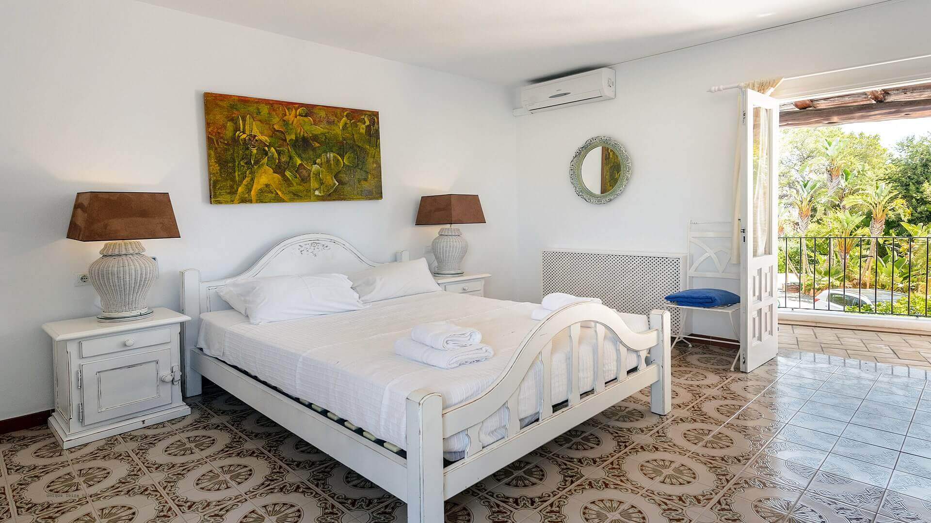 VILLA CIGALA - 7 Bedrooms - Cala Pada/Santa Eulalia (Walk To Beach) 