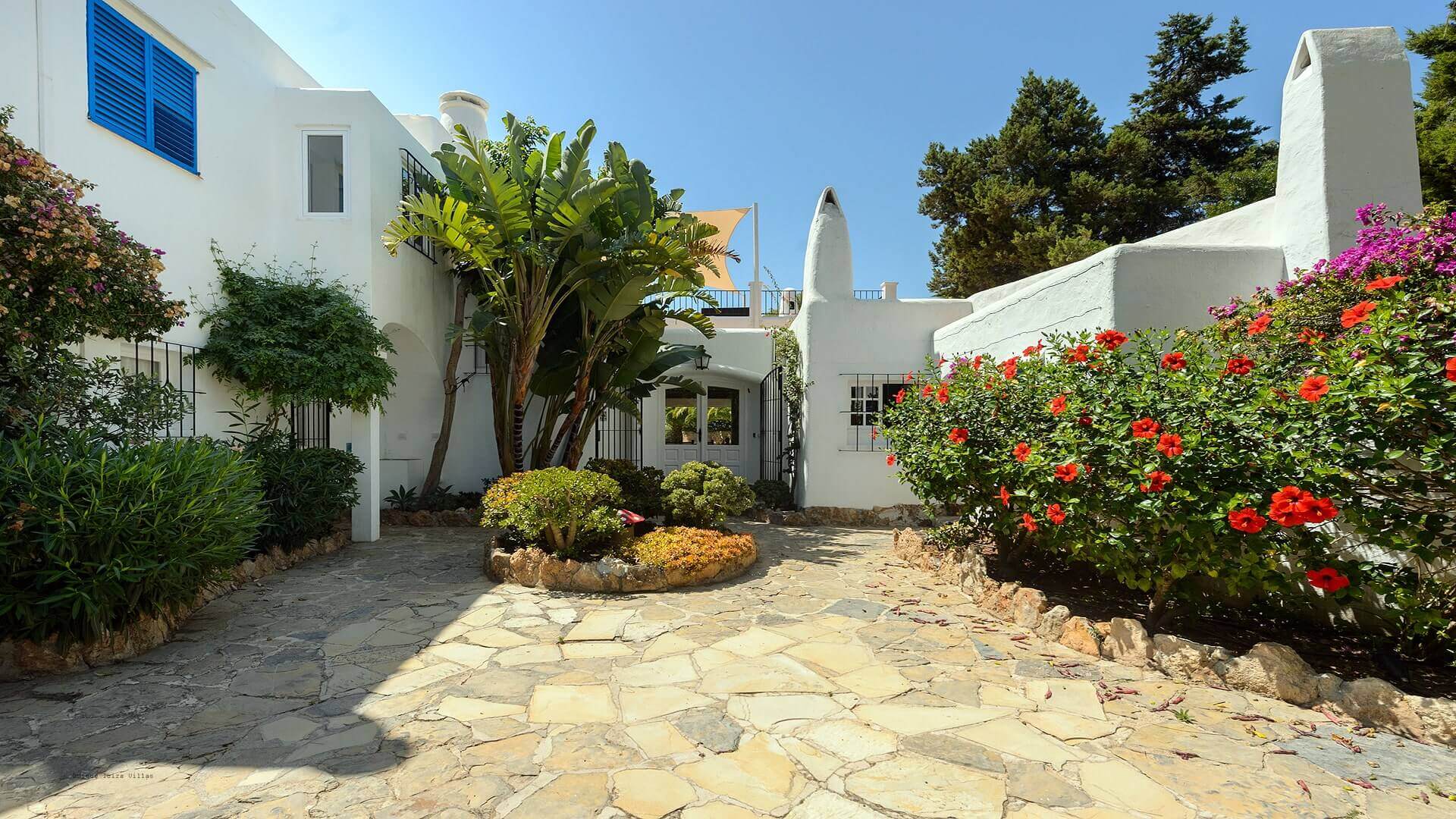 VILLA CIGALA - 8 Bedrooms - Cala Pada/Santa Eulalia (Walk To Beach)