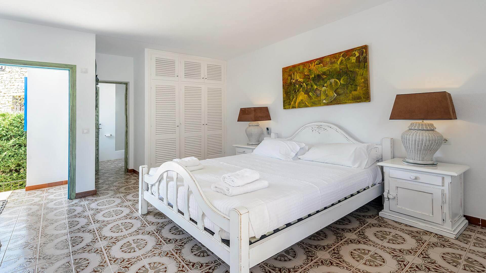 VILLA CIGALA - 8 Bedrooms - Cala Pada/Santa Eulalia (Walk To Beach)