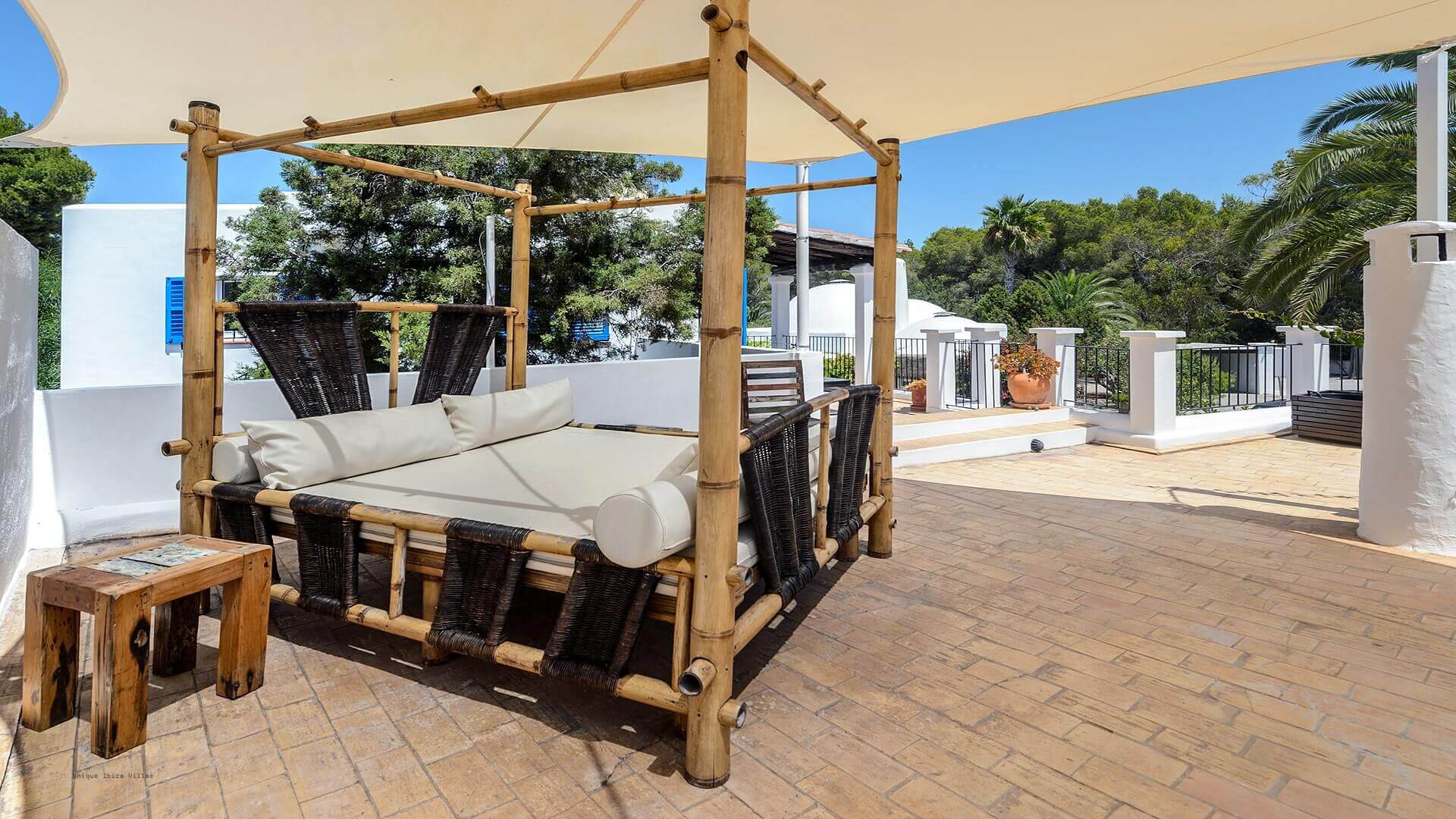 VILLA CIGALA - 8 Bedrooms - Cala Pada/Santa Eulalia (Walk To Beach)