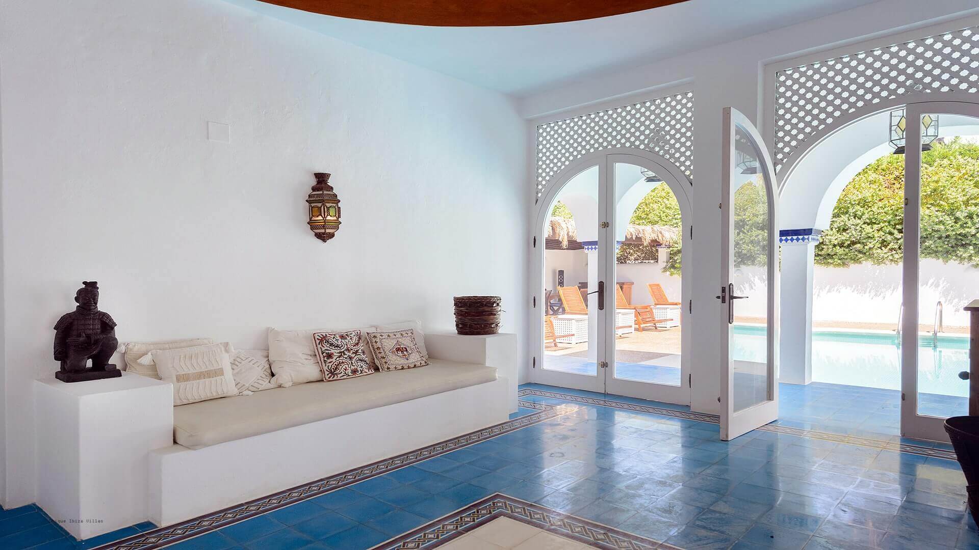 VILLA CIGALA - 5 Bedrooms - Cala Pada/Santa Eulalia (Walk To Beach)  