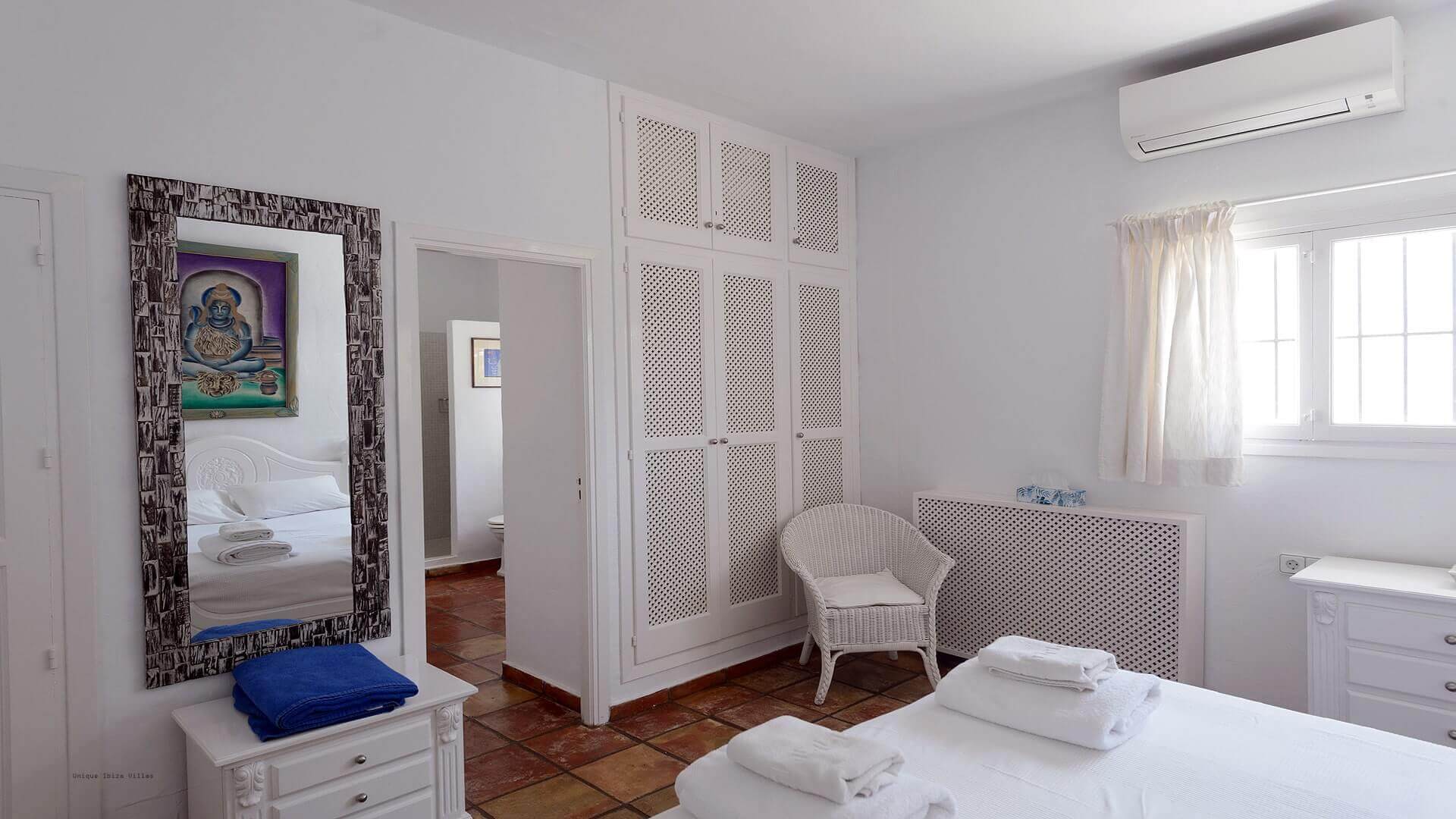 VILLA CIGALA - 5 Bedrooms - Cala Pada/Santa Eulalia (Walk To Beach)  