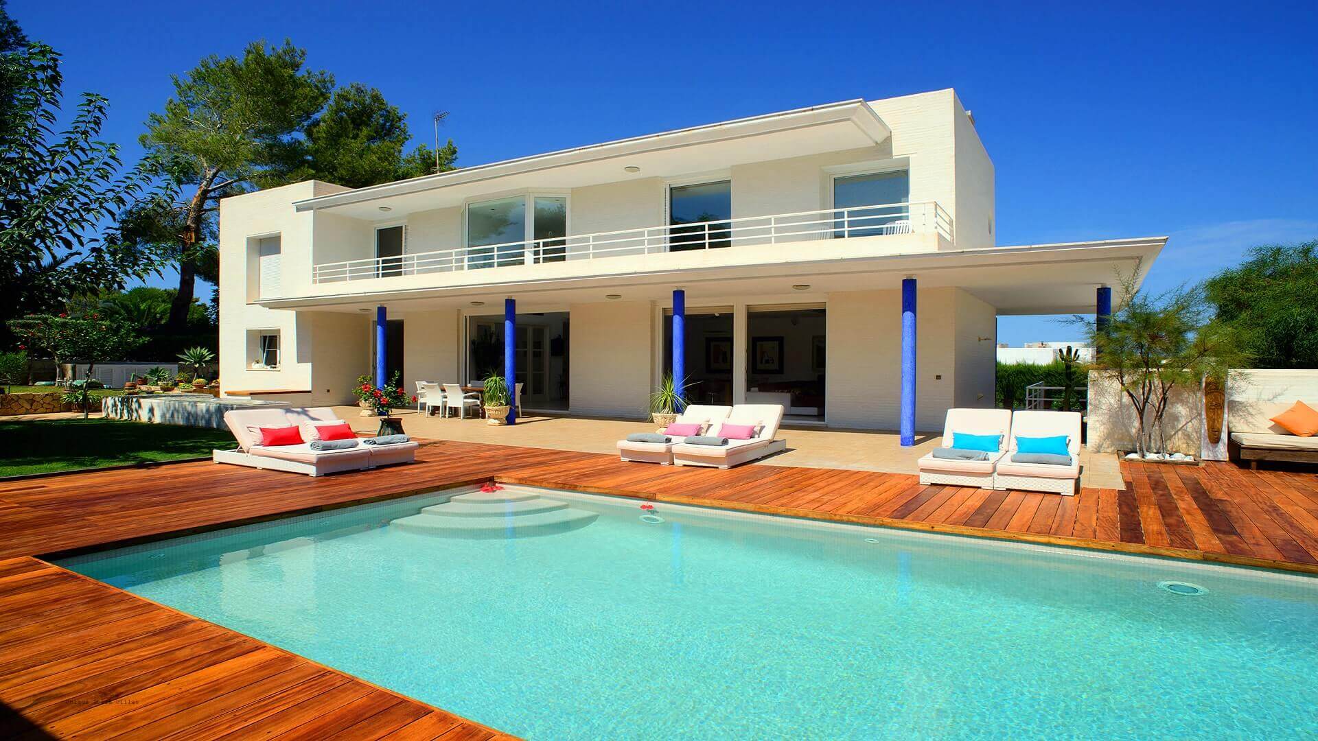 VILLA CAN LLUSIA - 4 bedrooms - San Antonio (Walk To Beach) 
