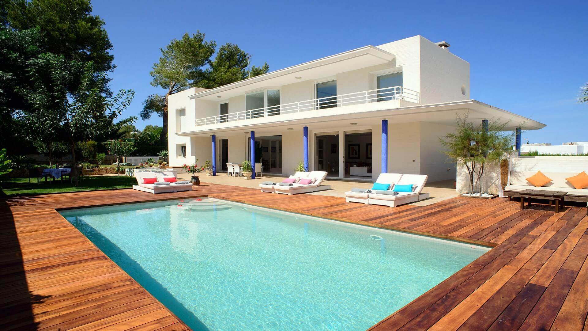 VILLA CAN LLUSIA - 4 bedrooms - San Antonio (Walk To Beach) 