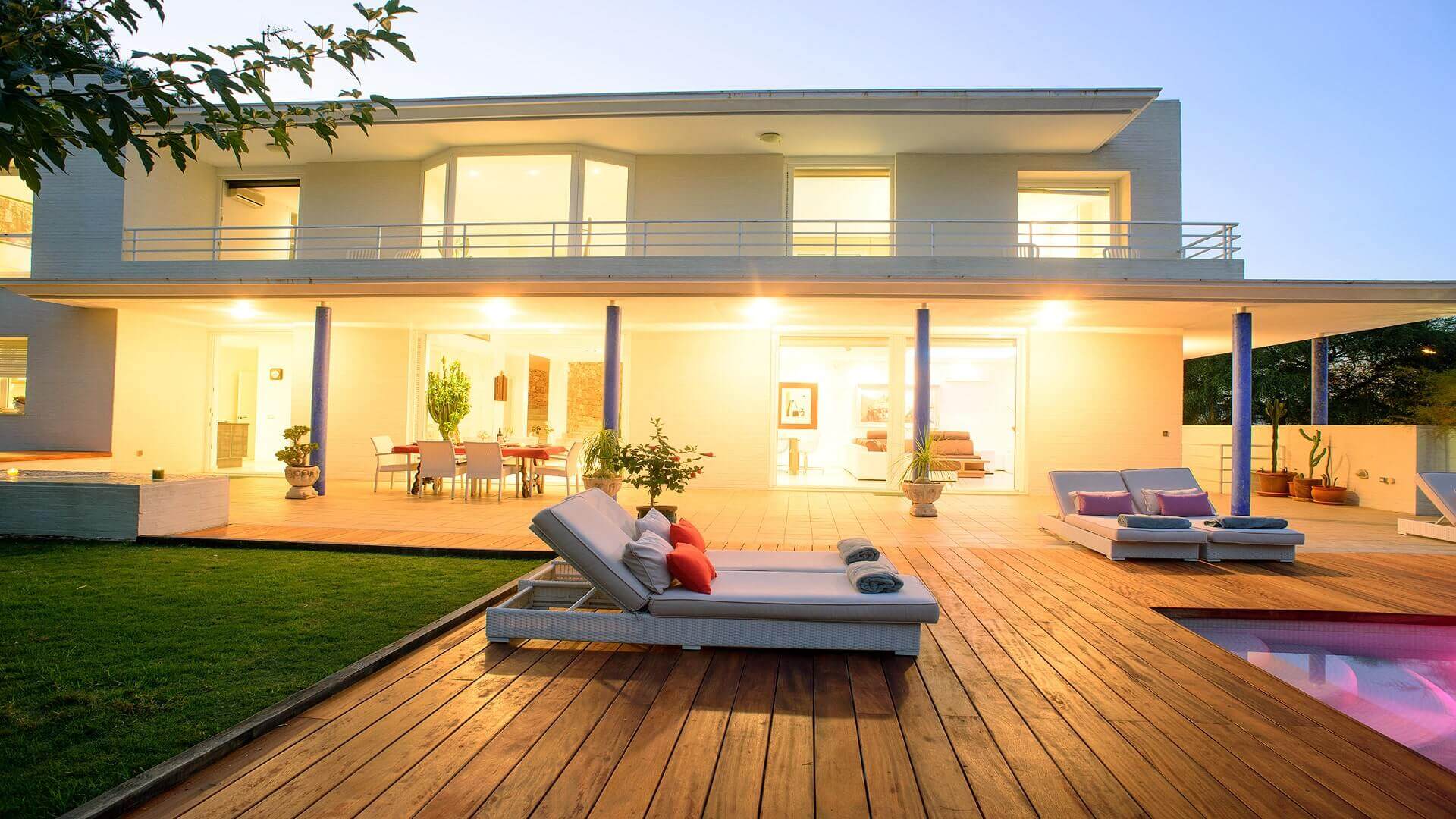 VILLA CAN LLUSIA - 4 bedrooms - San Antonio (Walk To Beach) 