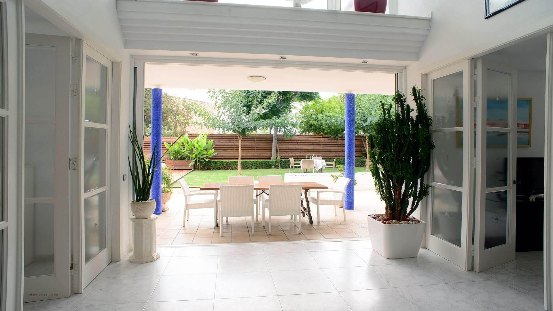 VILLA CAN LLUSIA - 4 bedrooms - San Antonio (Walk To Beach) 