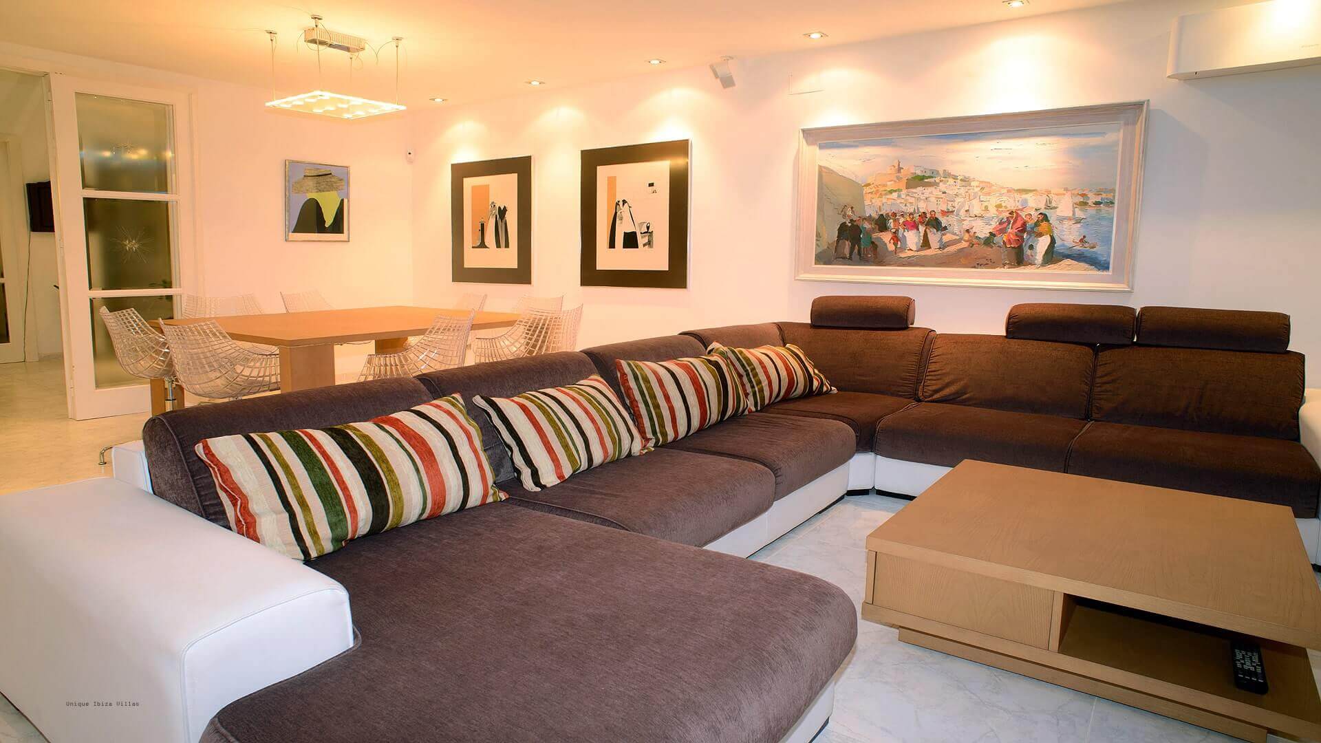 VILLA CAN LLUSIA - 4 bedrooms - San Antonio (Walk To Beach) 