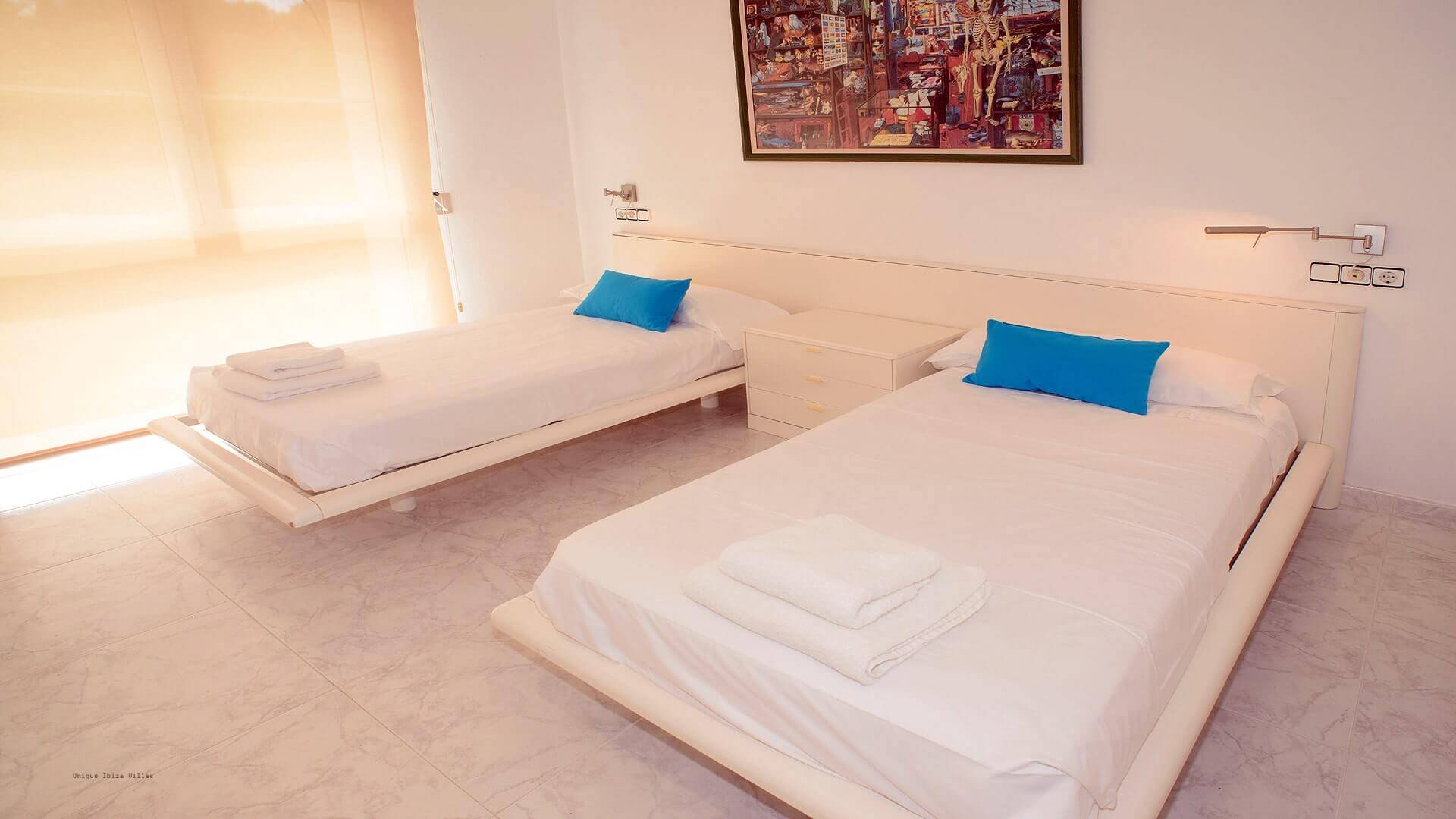 VILLA CAN LLUSIA - 4 bedrooms - San Antonio (Walk To Beach) 