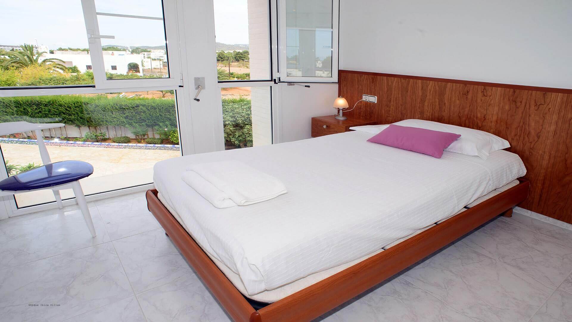 VILLA CAN LLUSIA - 4 bedrooms - San Antonio (Walk To Beach) 