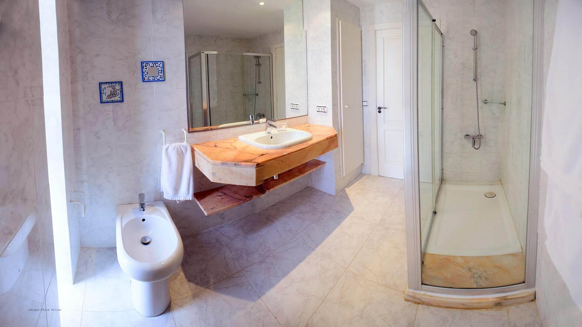 VILLA CAN LLUSIA - 4 bedrooms - San Antonio (Walk To Beach) 