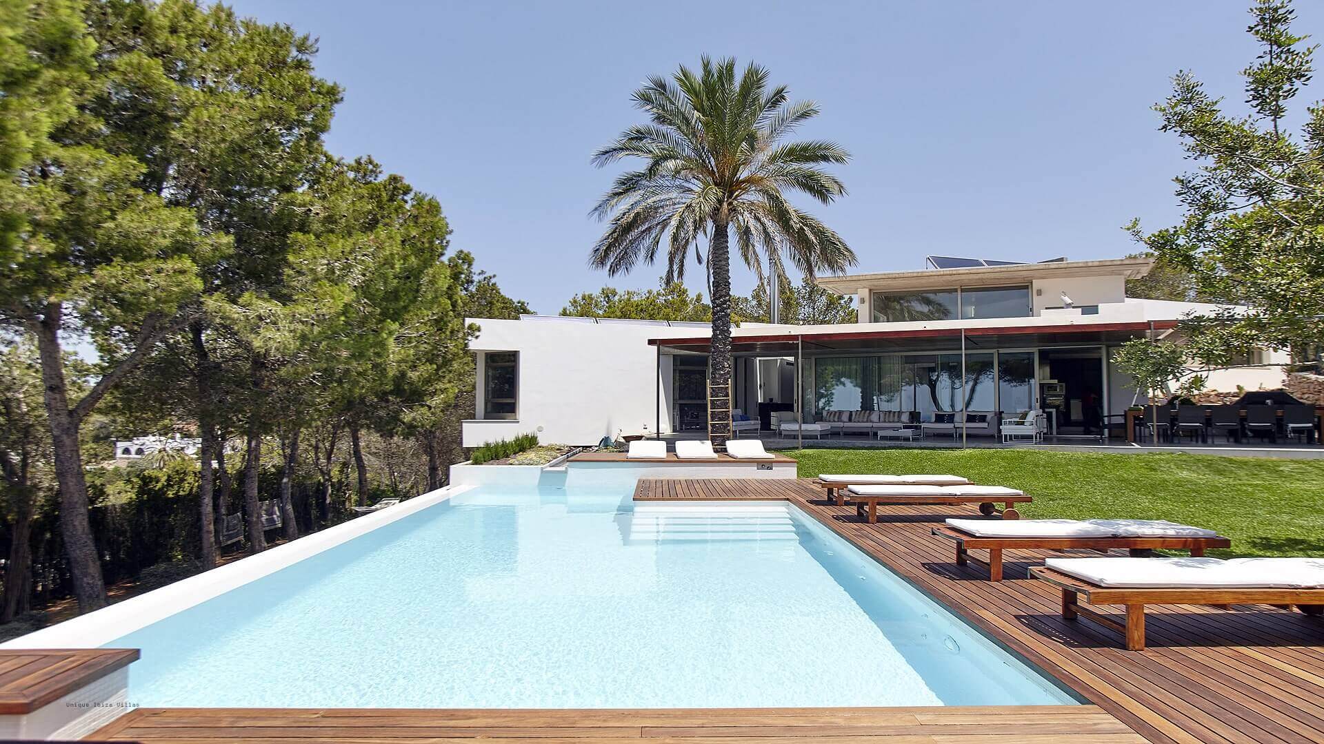 VILLA SOLANA - 5 Bedrooms - Cala Salada (Sunsets) 