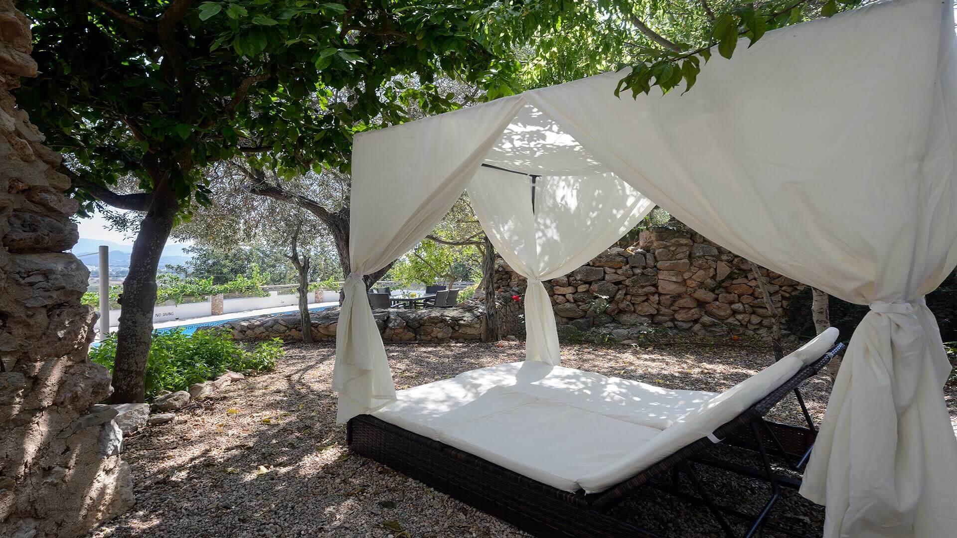 VILLA TORRE BES - 4 Bedrooms - Near San Antonio 
