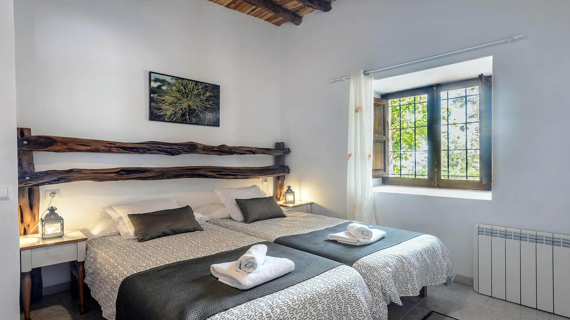 VILLA TORRE BES - 4 Bedrooms - Near San Antonio 