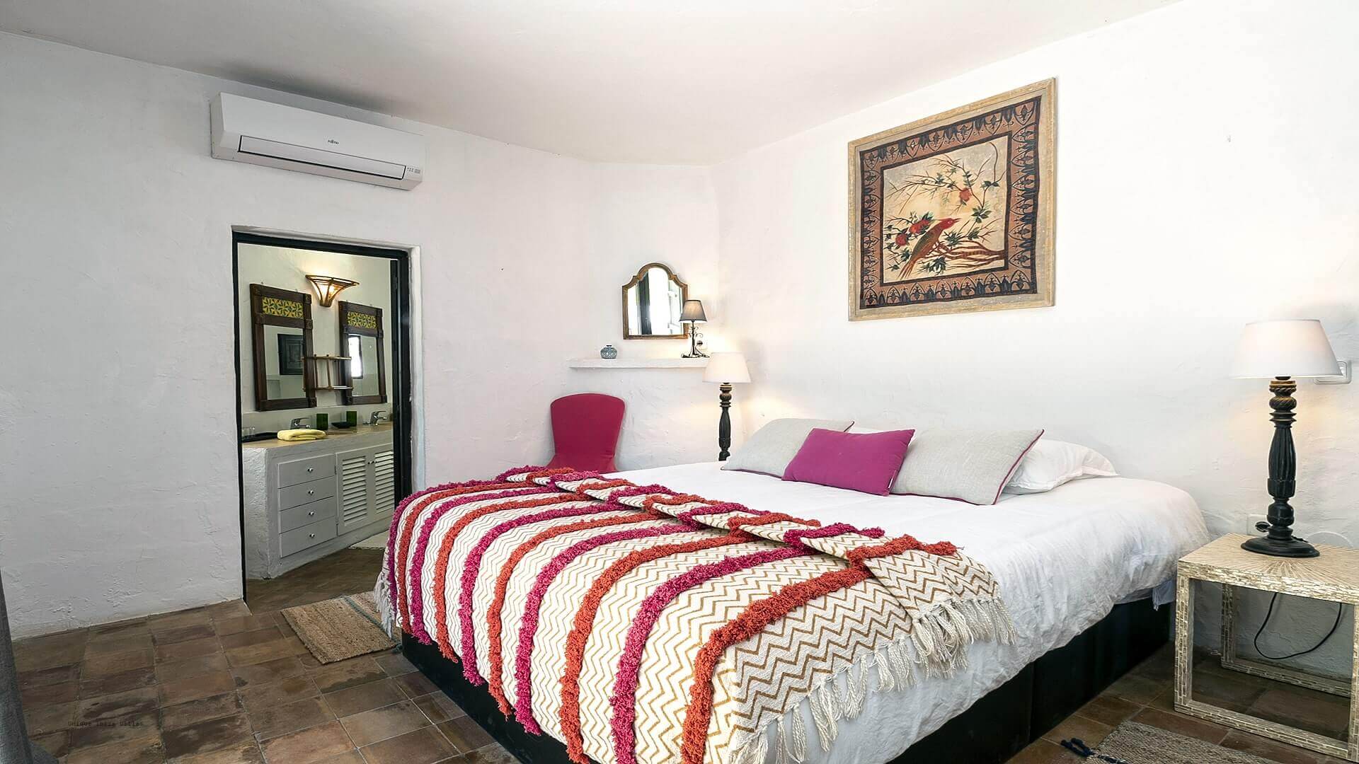 VILLA AMAPOLA - 4 Bedrooms - Cala Tarida/San Jose (Sunsets)