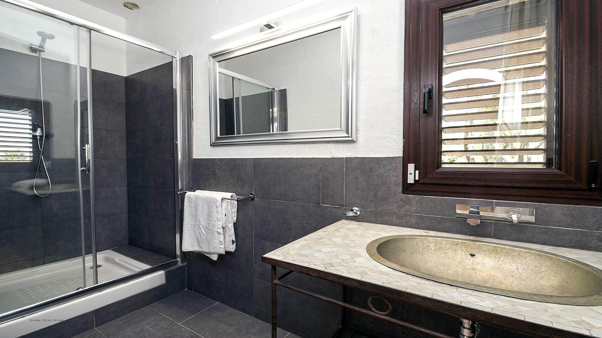 VILLA AMAPOLA - 4 Bedrooms - Cala Tarida/San Jose (Sunsets)