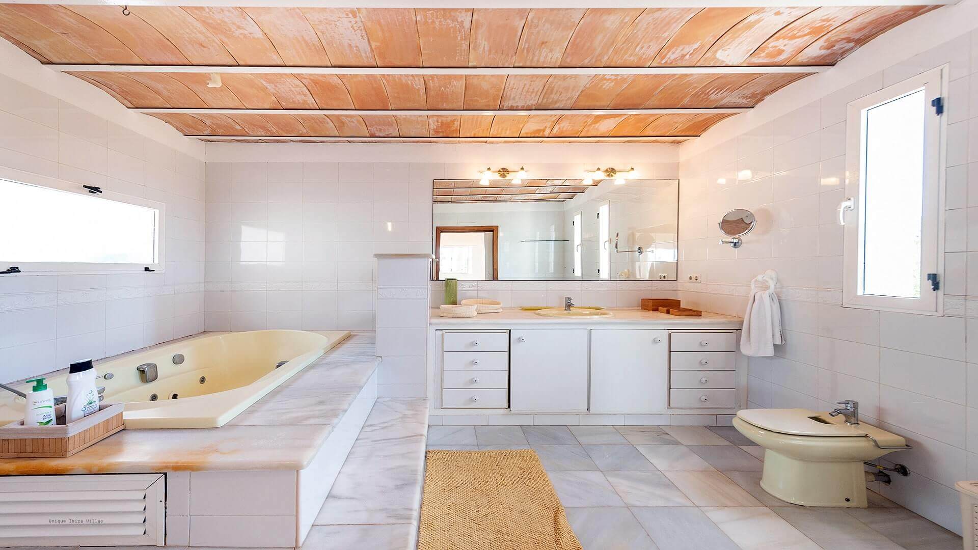 VILLA CAN ANADI - 4 Bedrooms - Between San Jose/Ibiza Town