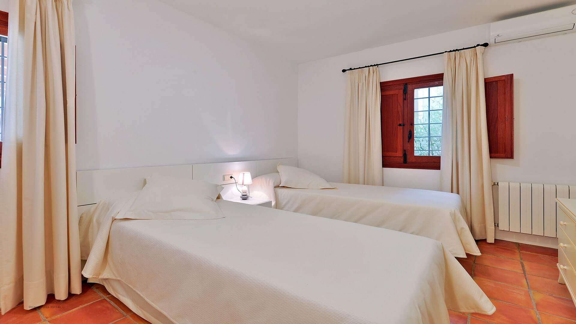 - VILLA EL ABUELO - 5 Bedrooms - Near Santa Eulalia & San Carlos