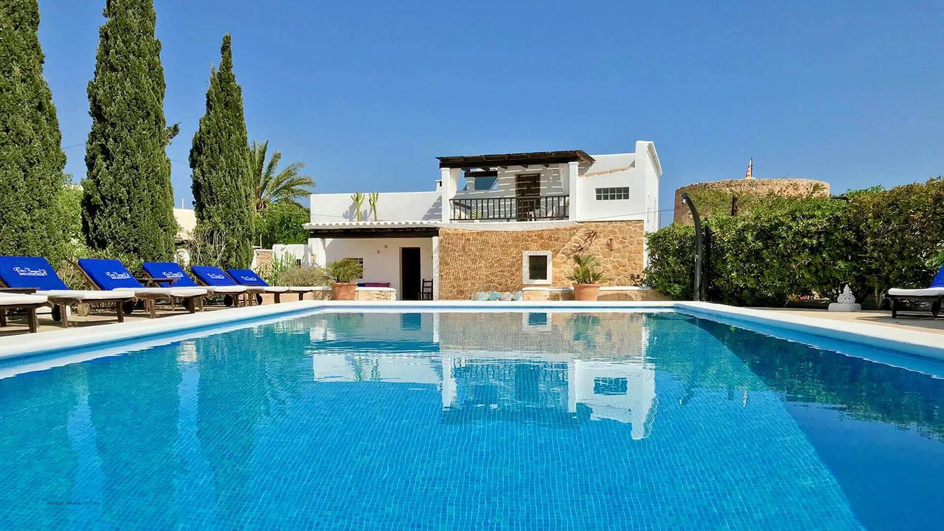VILLA CUNA - 4 Bedrooms - San Jose (Walk To Village) 