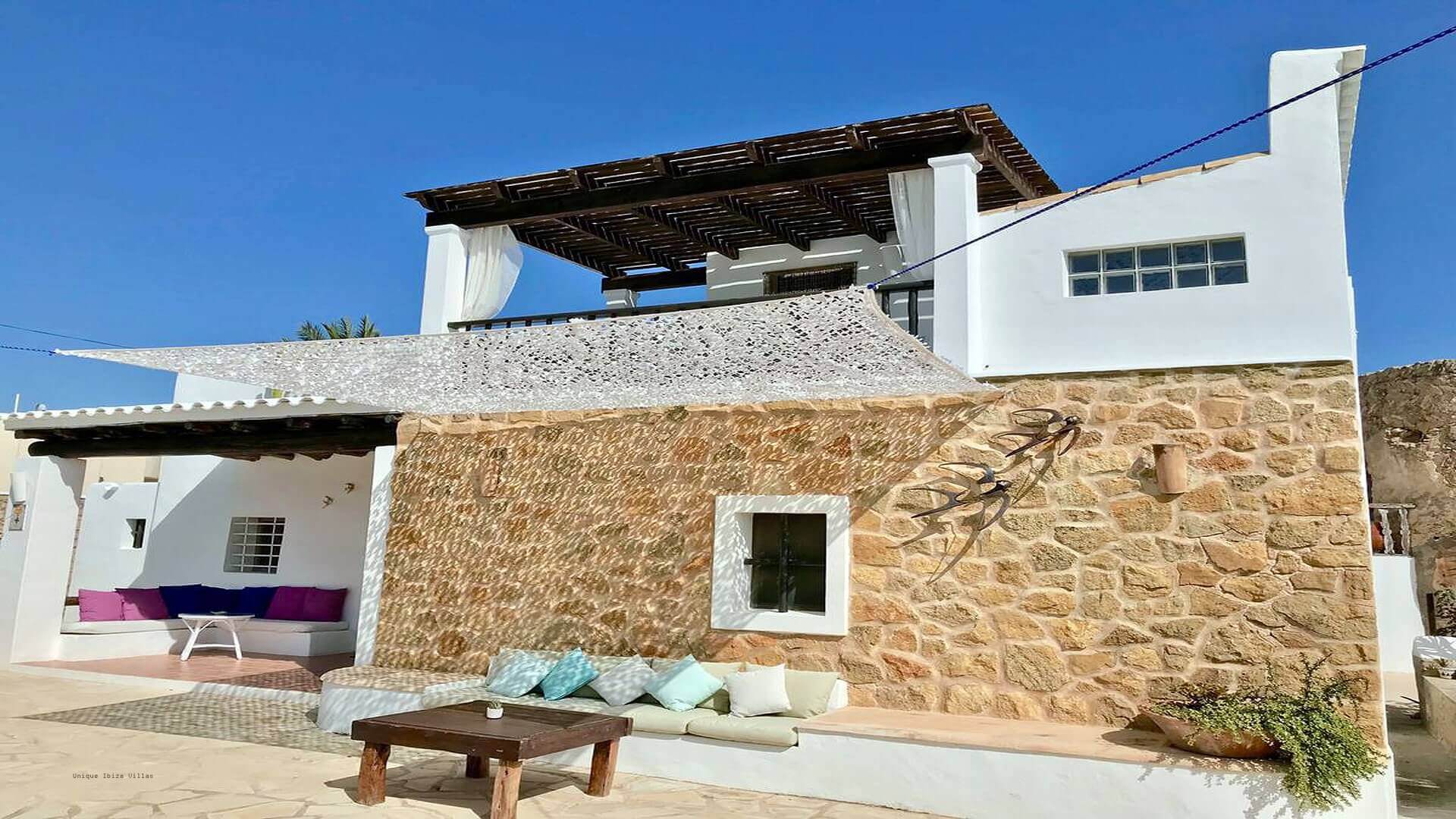 VILLA CUNA - 4 Bedrooms - San Jose (Walk To Village) 