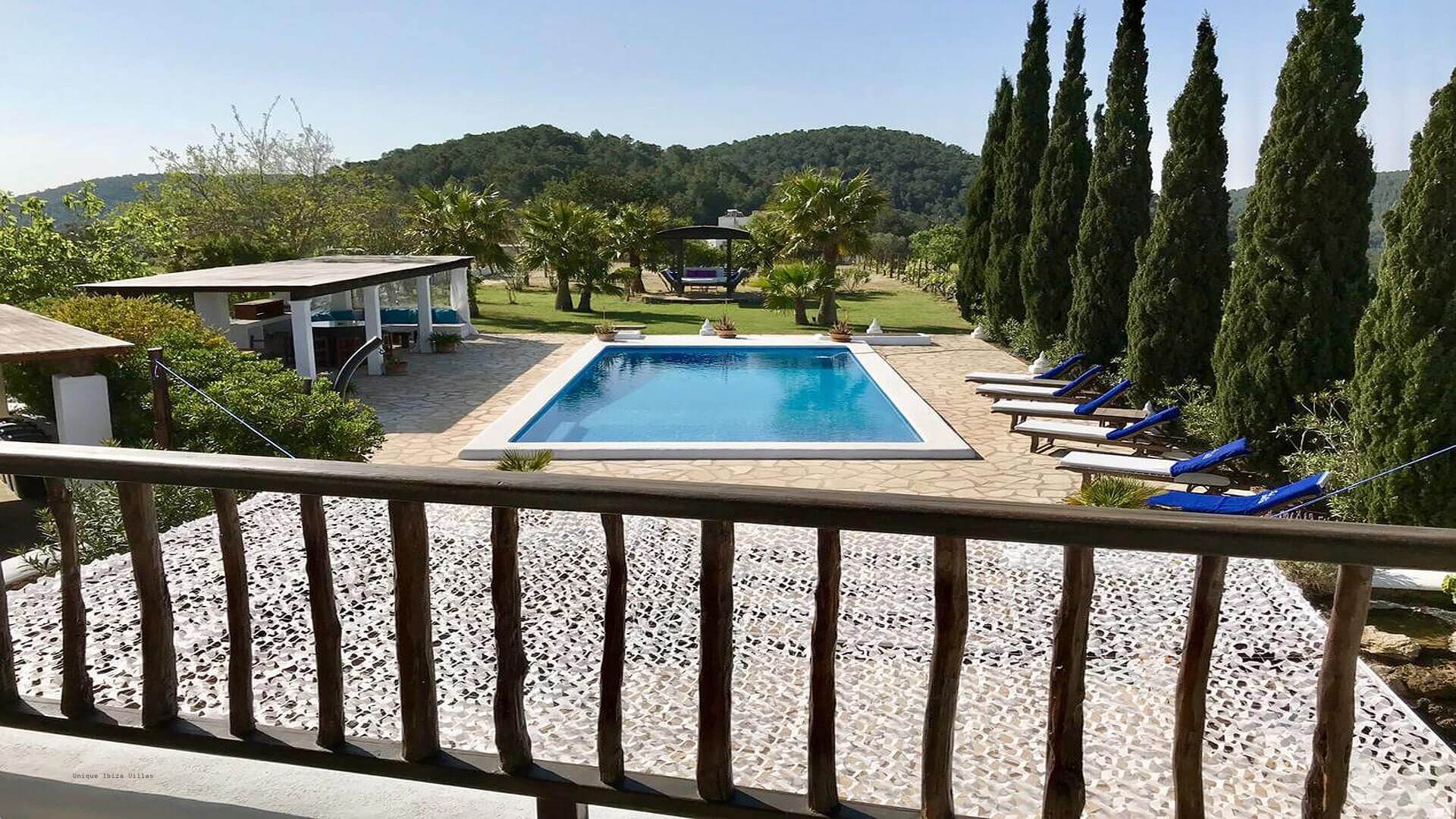 VILLA CUNA - 4 Bedrooms - San Jose (Walk To Village) 