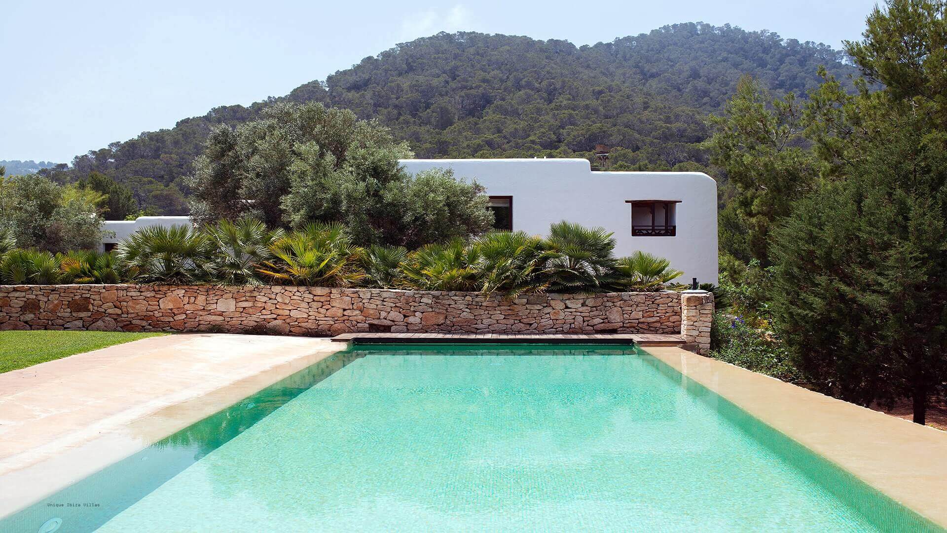 VILLA SANTY - 6 Bedrooms - Cala Xarraca/Cala Xuclar