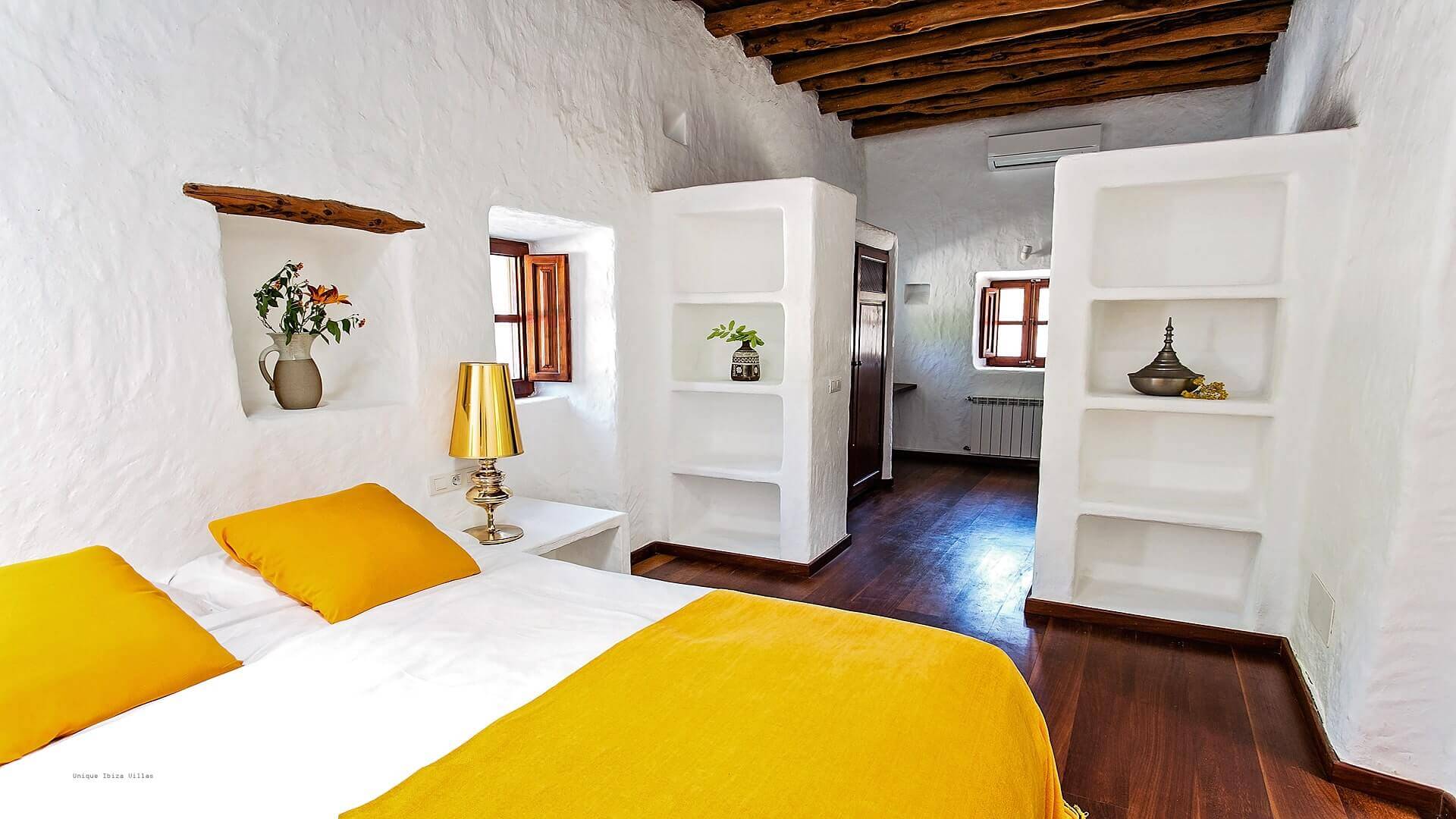 VILLA SANTY - 6 Bedrooms - Cala Xarraca/Cala Xuclar