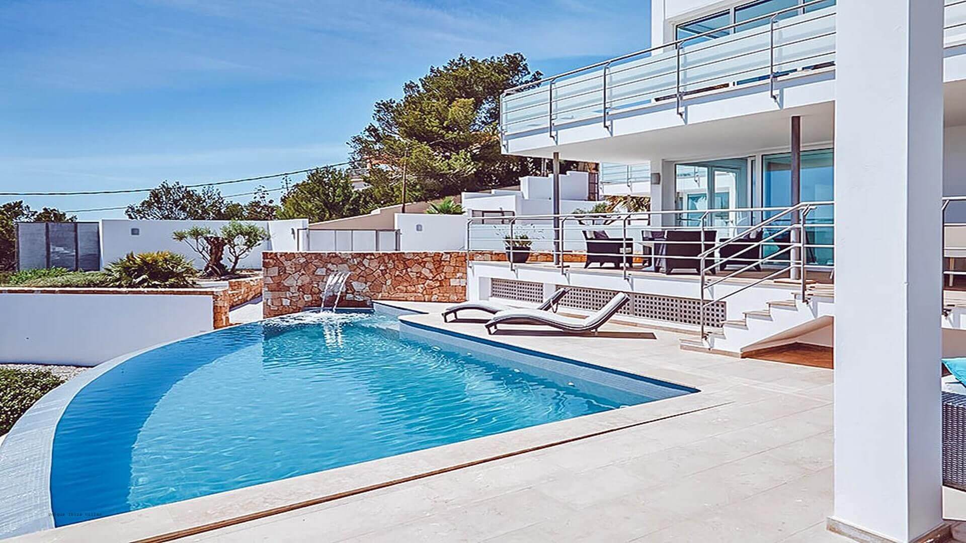 VILLA ANDREY - 5 Bedrooms - Cala Tarida (Beach)