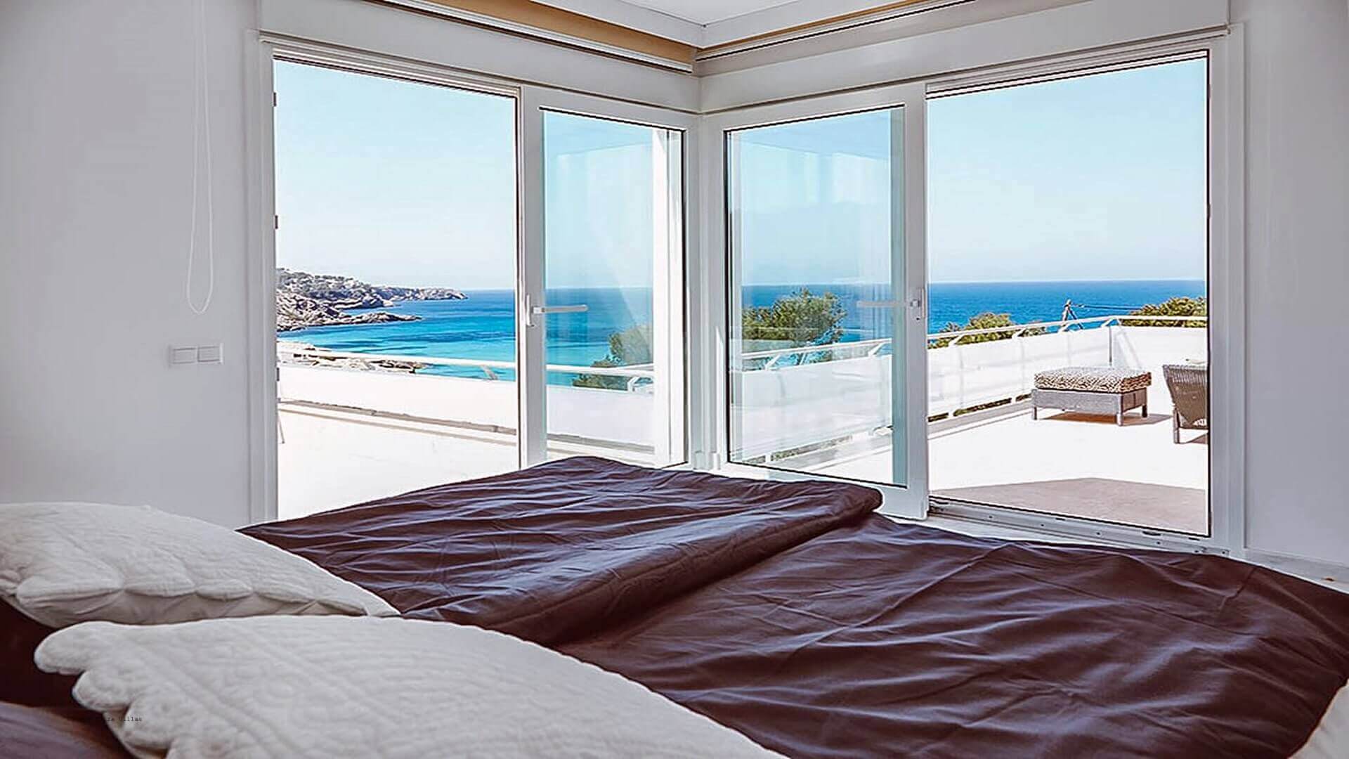 VILLA ANDREY - 5 Bedrooms - Cala Tarida (Beach)