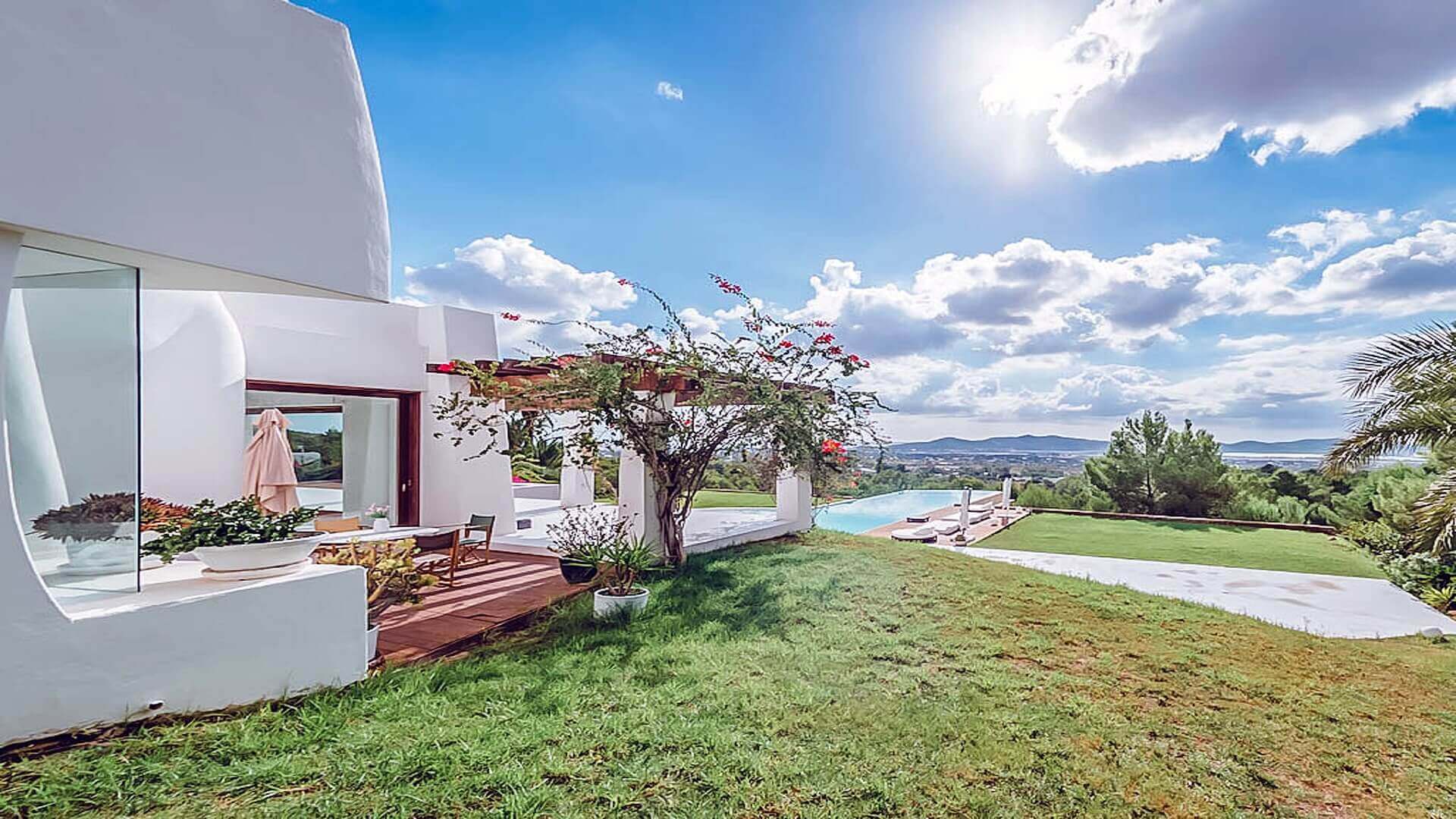 VILLA ESTRELLA AZUL - 5 Bedrooms - Between San Jose/Ibiza Town