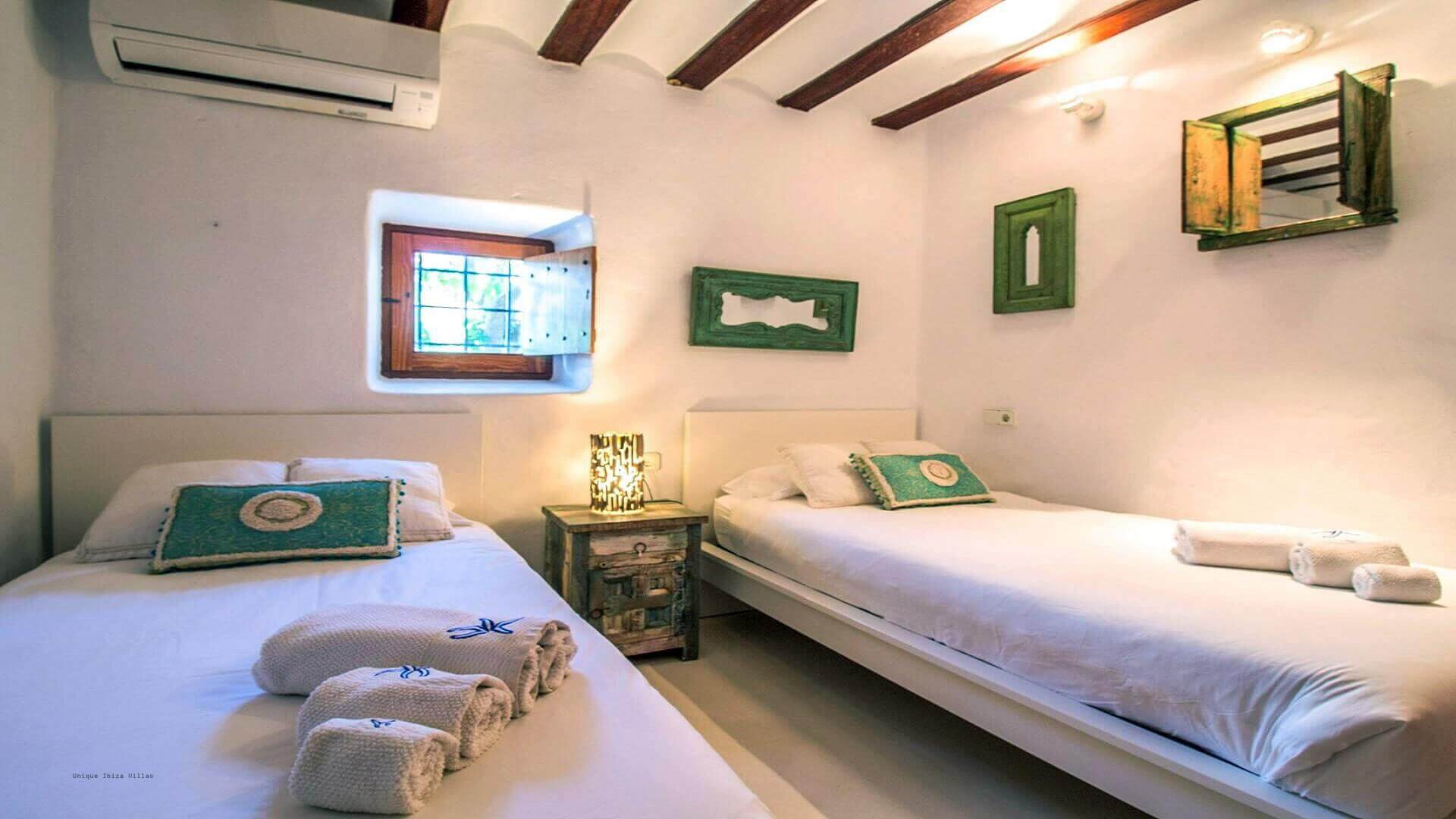 VILLA ESTRELLA AZUL - 5 Bedrooms - Between San Jose/Ibiza Town