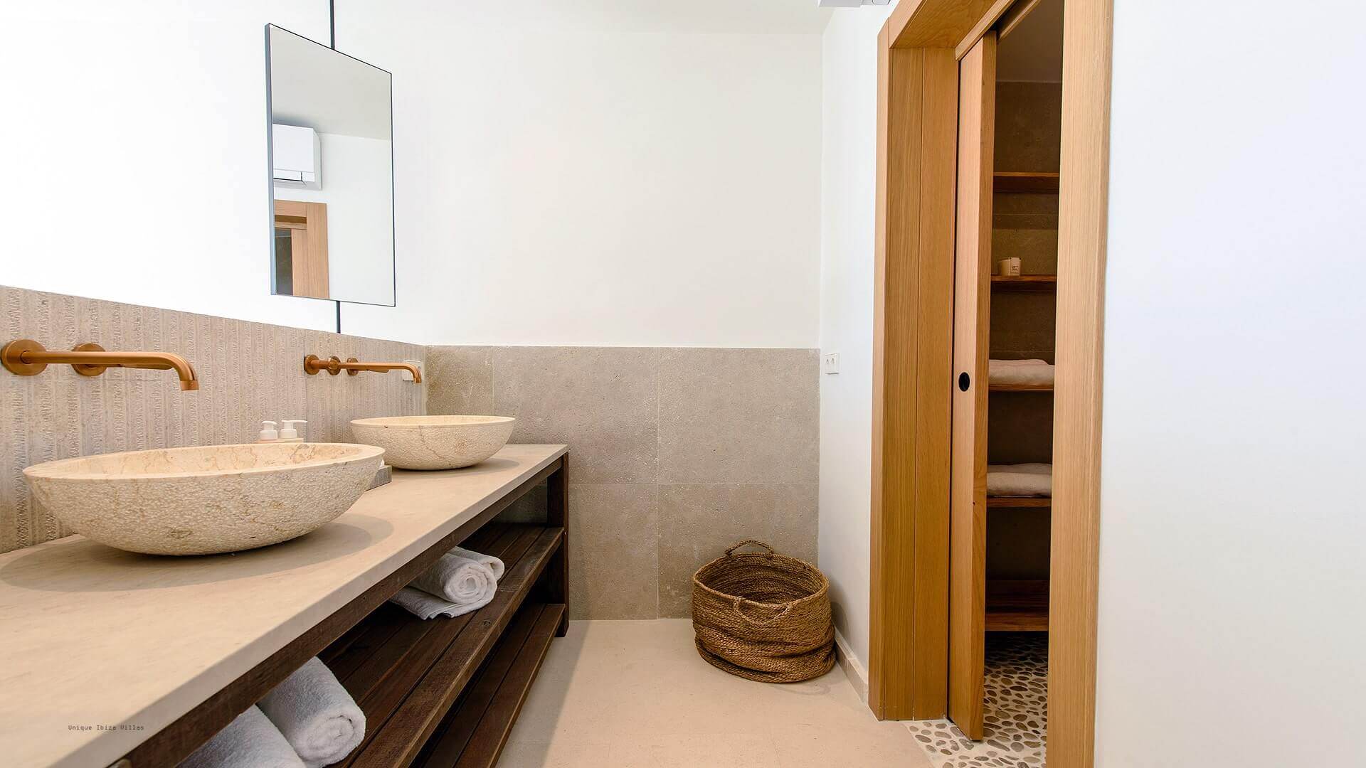 VILLA INFINITA - 5 Bedrooms - Roca Llisa