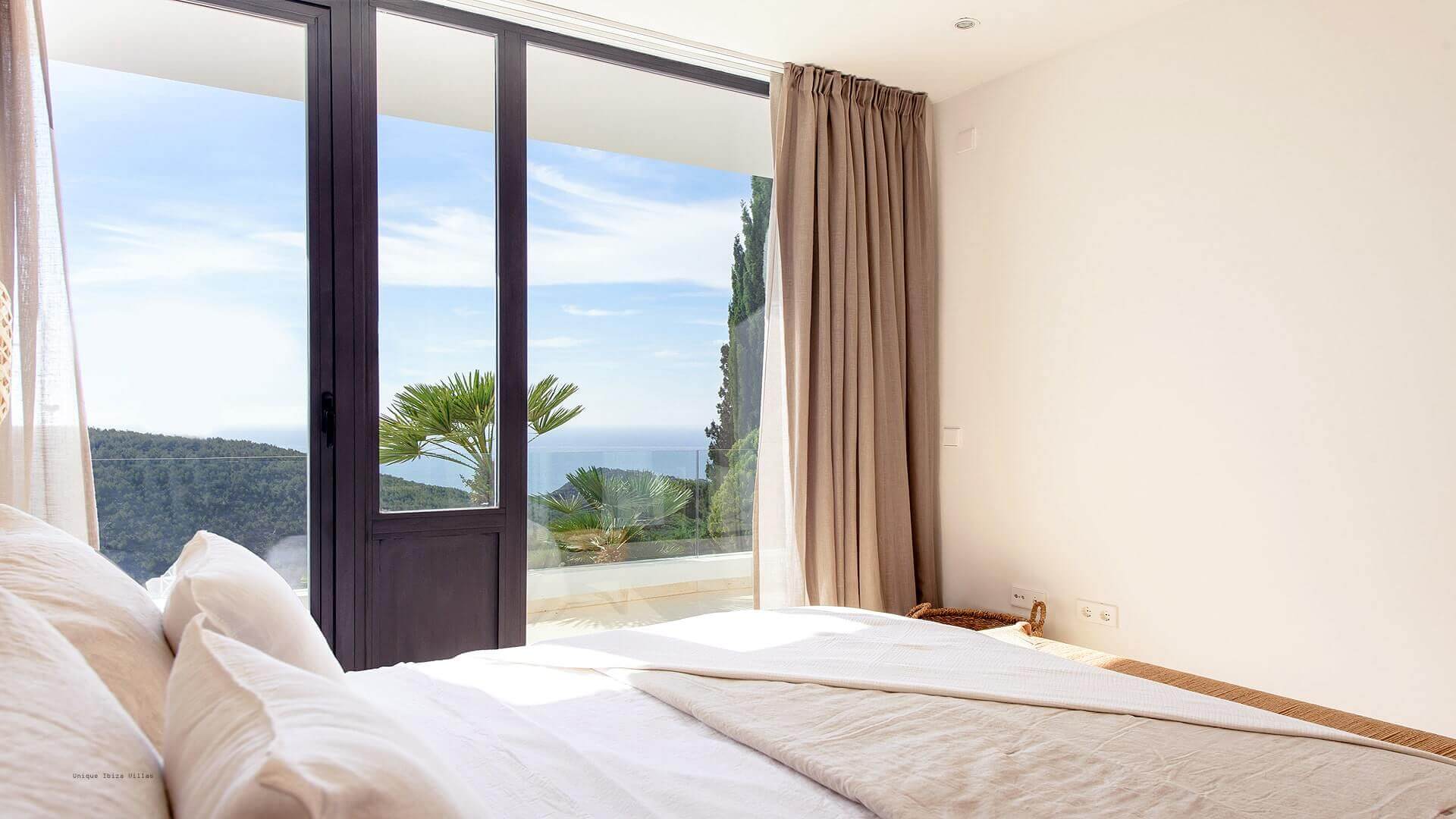 VILLA INFINITA - 5 Bedrooms - Roca Llisa