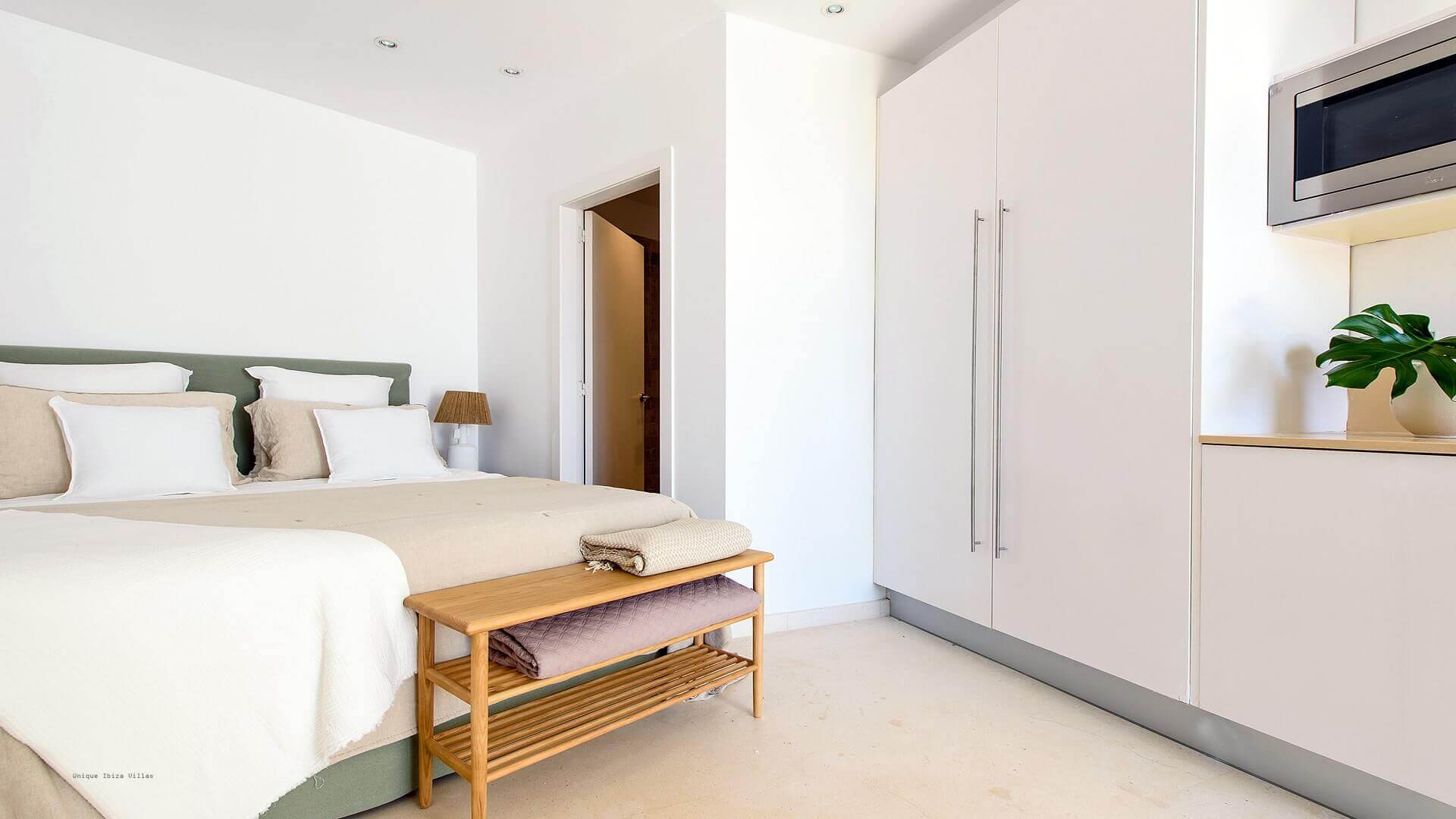 VILLA INFINITA - 5 Bedrooms - Roca Llisa