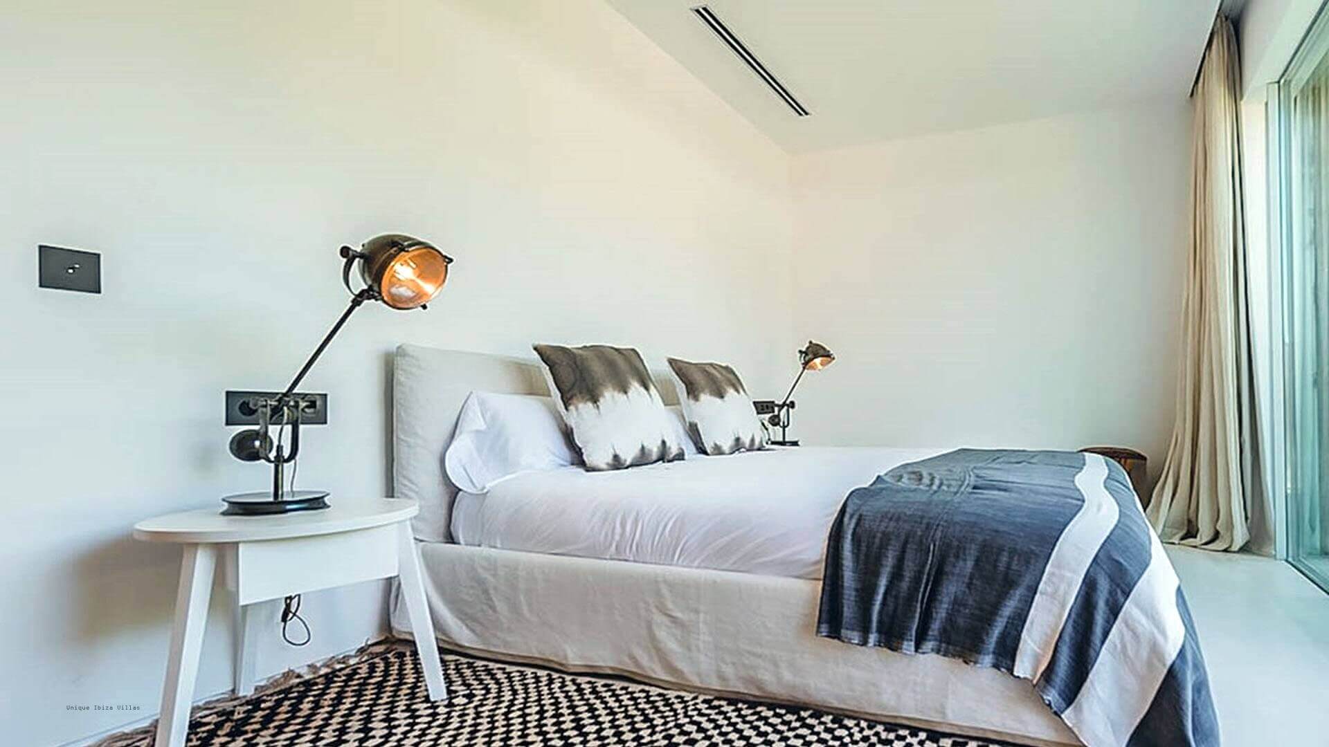 VILLA ZELMAR - 5 Bedrooms - Cala Comte/Cala Bassa/Cala Codolar