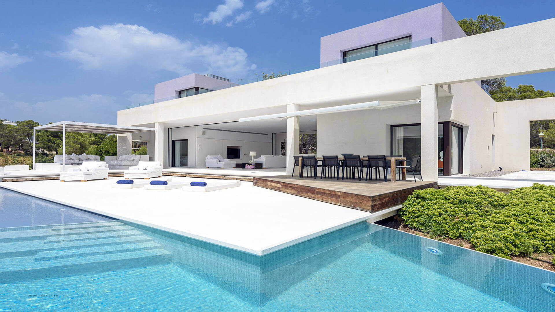 VILLA LUXE - 4 Bedrooms - Vista Alegre/San Jose 