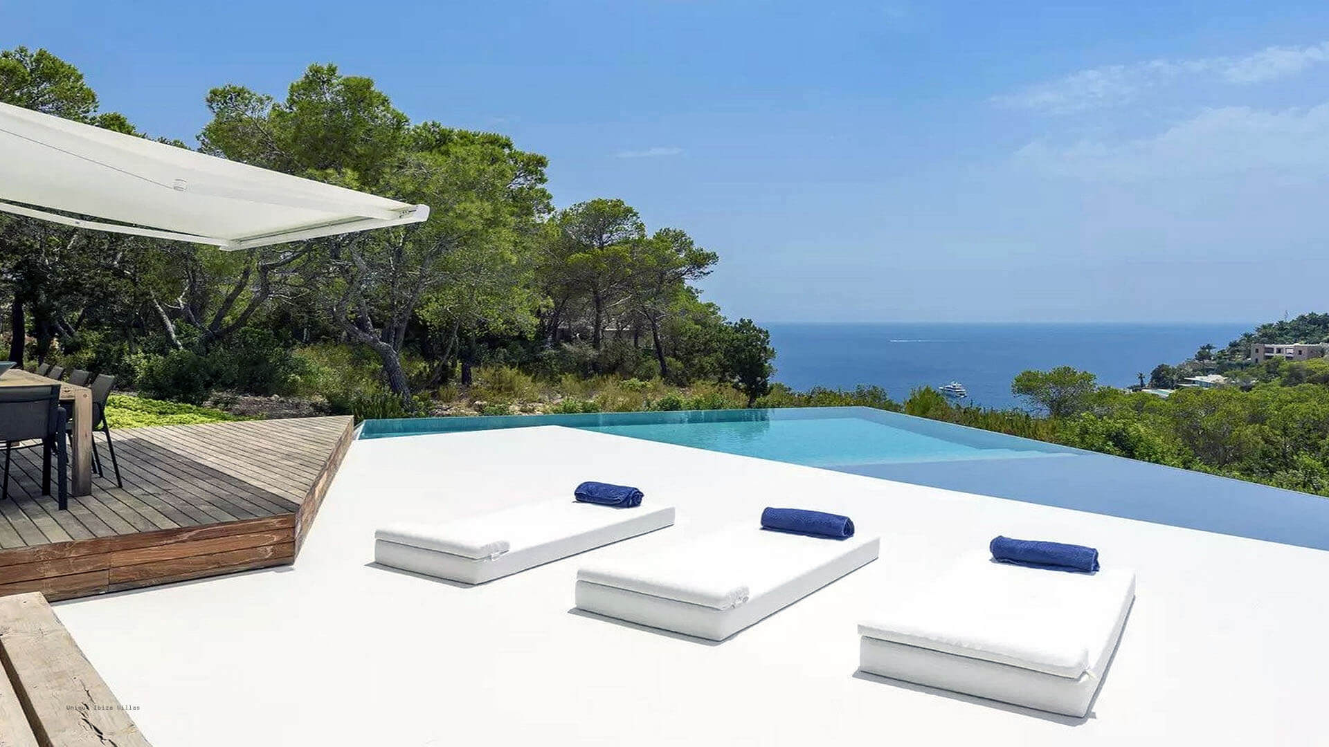 VILLA LUXE - 4 Bedrooms - Vista Alegre/San Jose 