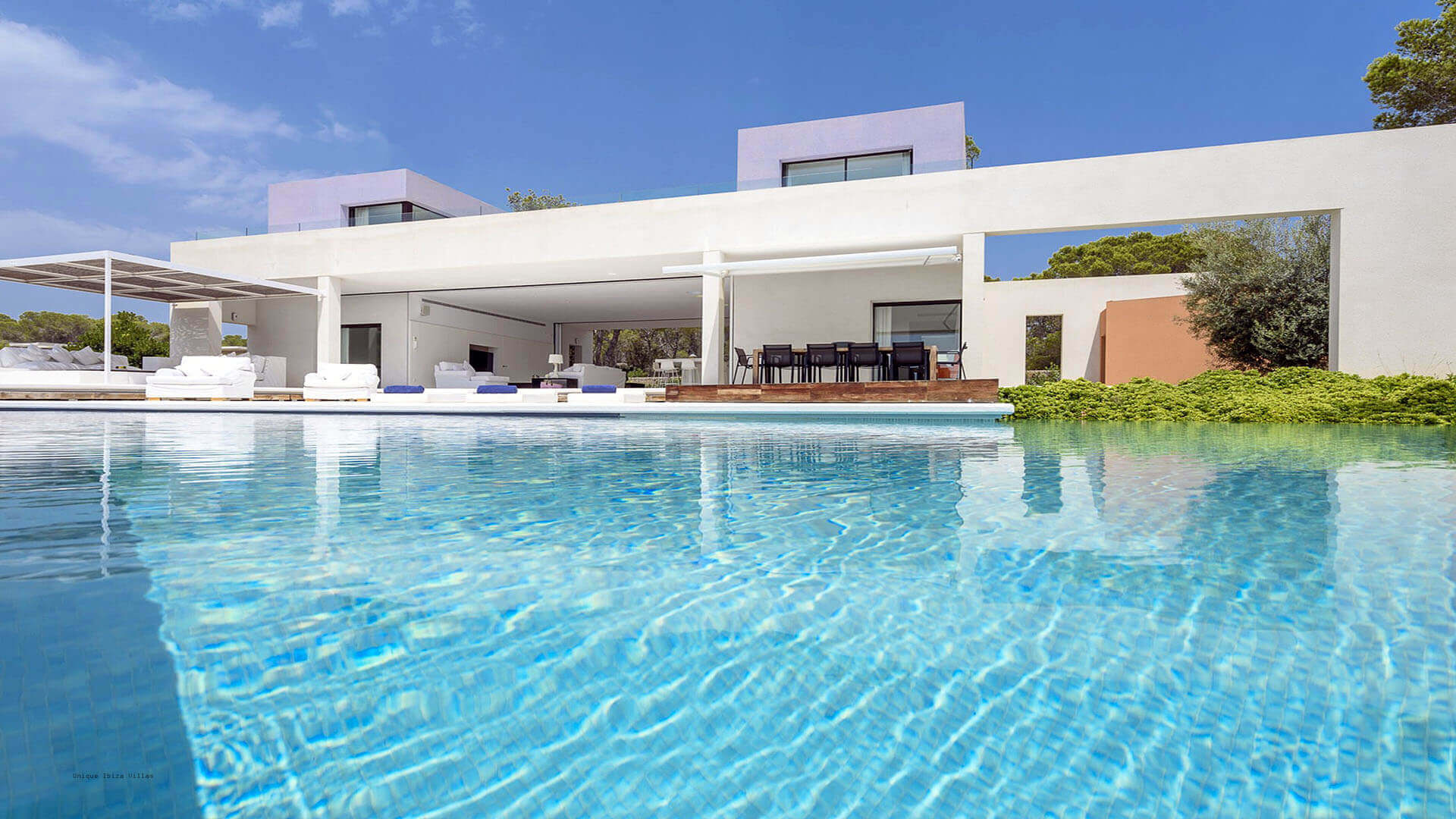 VILLA LUXE - 4 Bedrooms - Vista Alegre/San Jose 