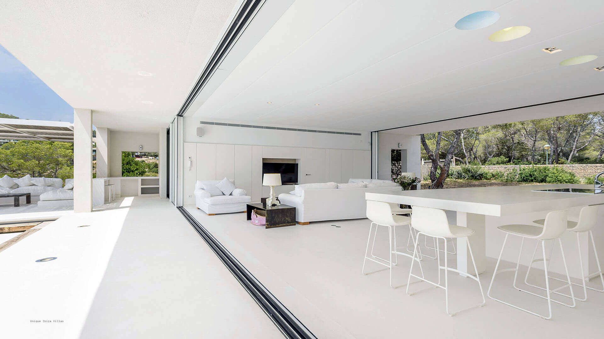 VILLA LUXE - 4 Bedrooms - Vista Alegre/San Jose 