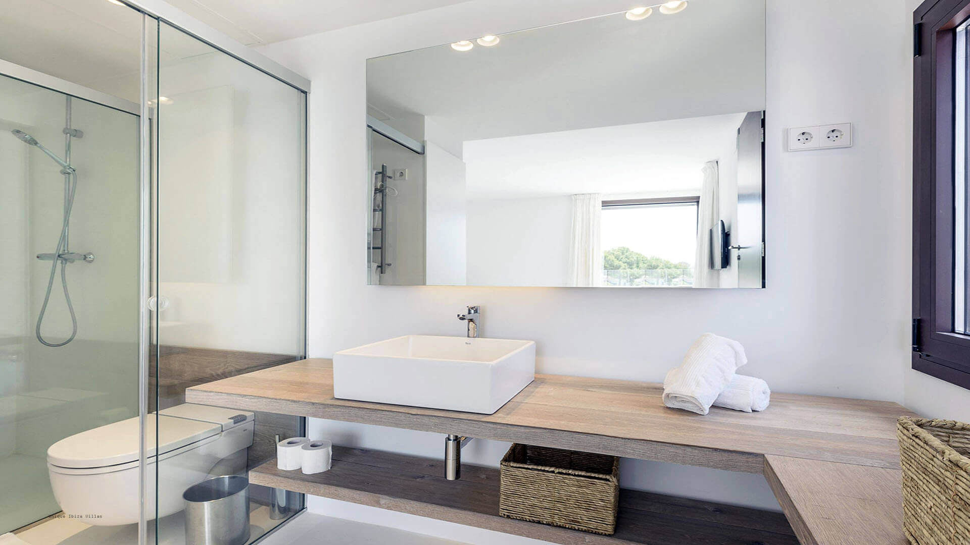 VILLA LUXE - 4 Bedrooms - Vista Alegre/San Jose 