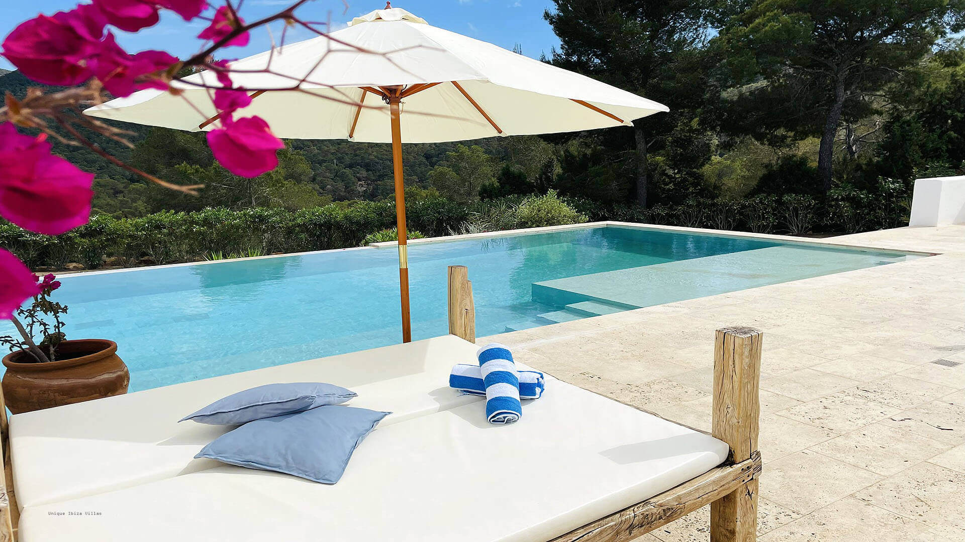 VILLA VISTA DE MUNTANYA - 6 Bedrooms - Cala Tarida/Cala Moli/San Jose