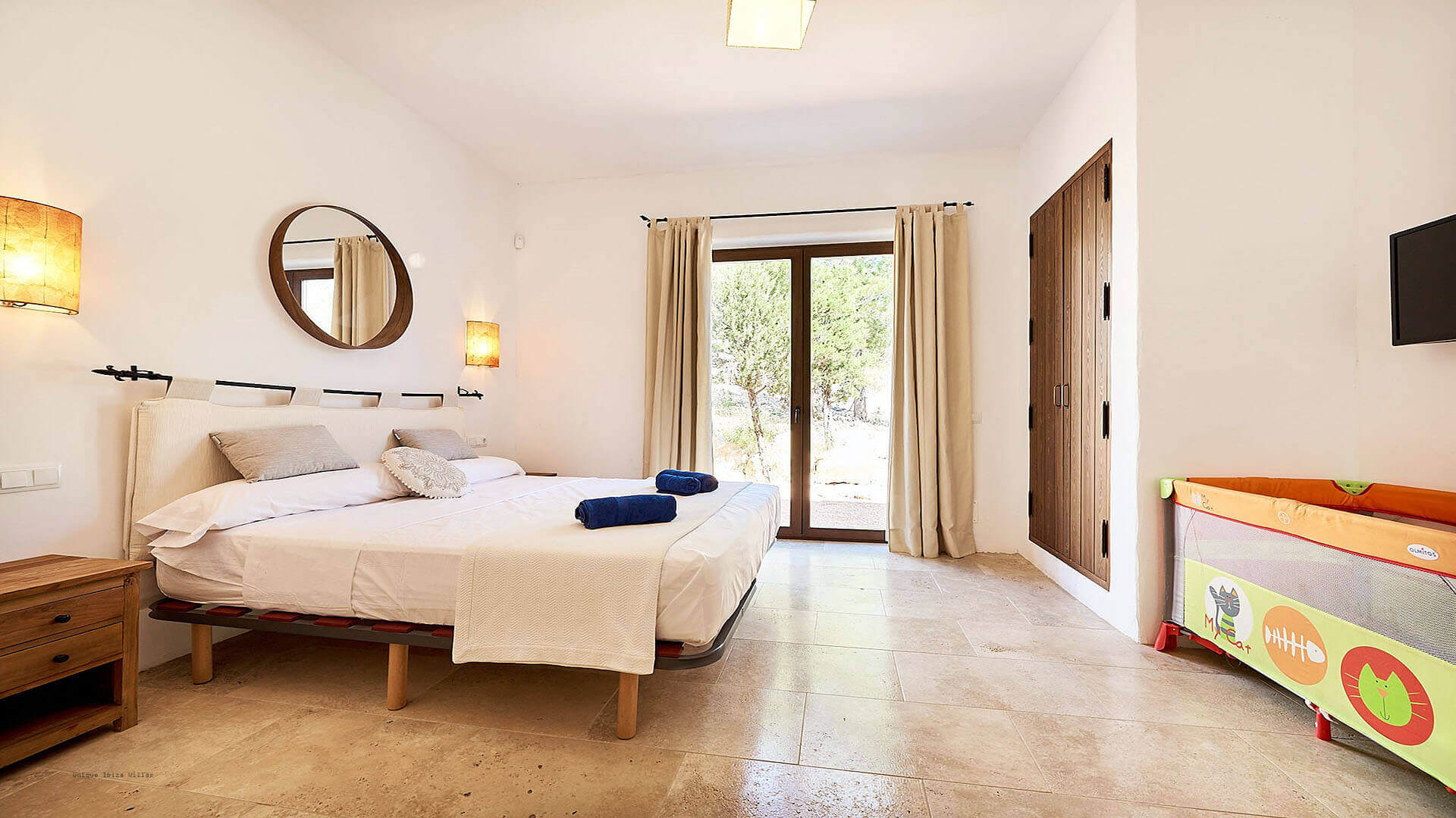 VILLA VISTA DE MUNTANYA - 6 Bedrooms - Cala Tarida/Cala Moli/San Jose