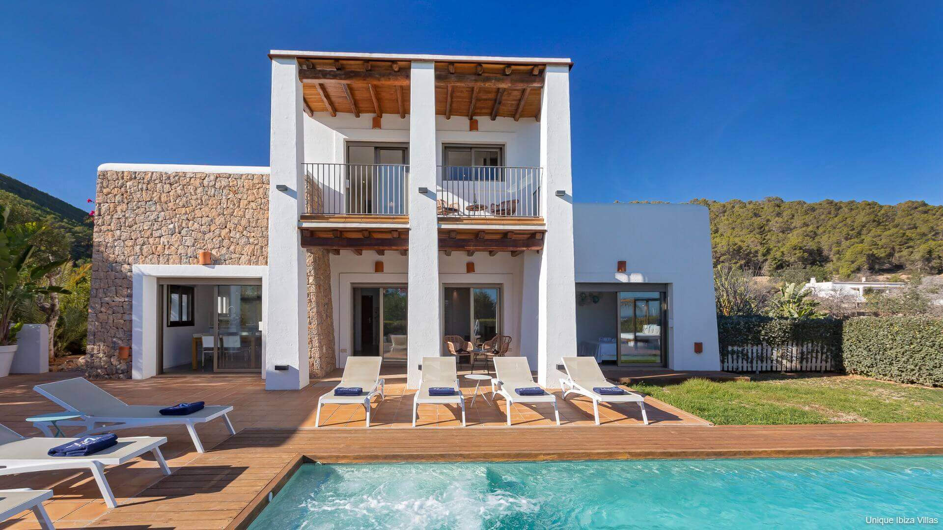 VILLA NEUS - 5 Bedrooms - Near Ibiza Town