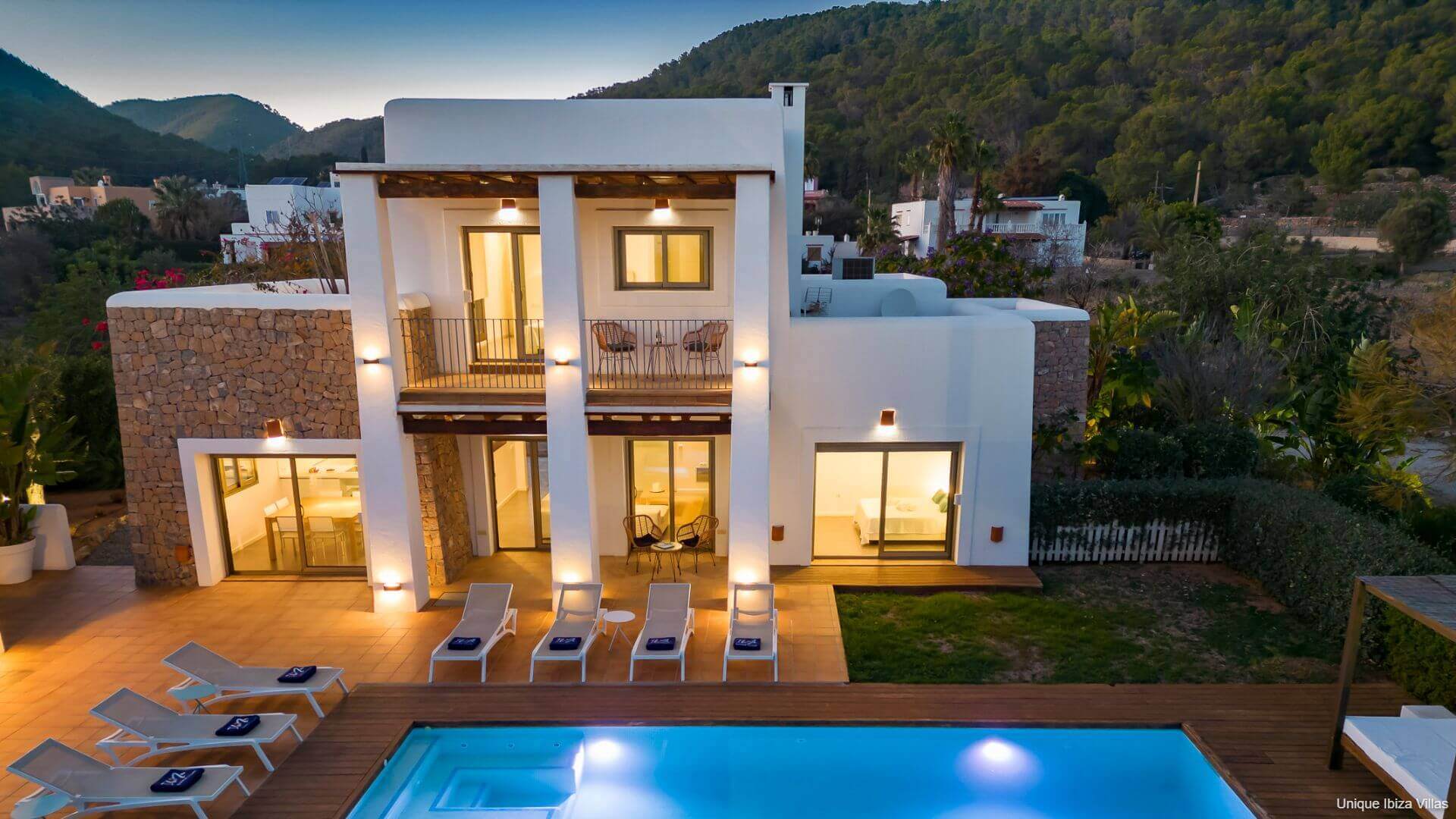 VILLA NEUS - 5 Bedrooms - Near Ibiza Town