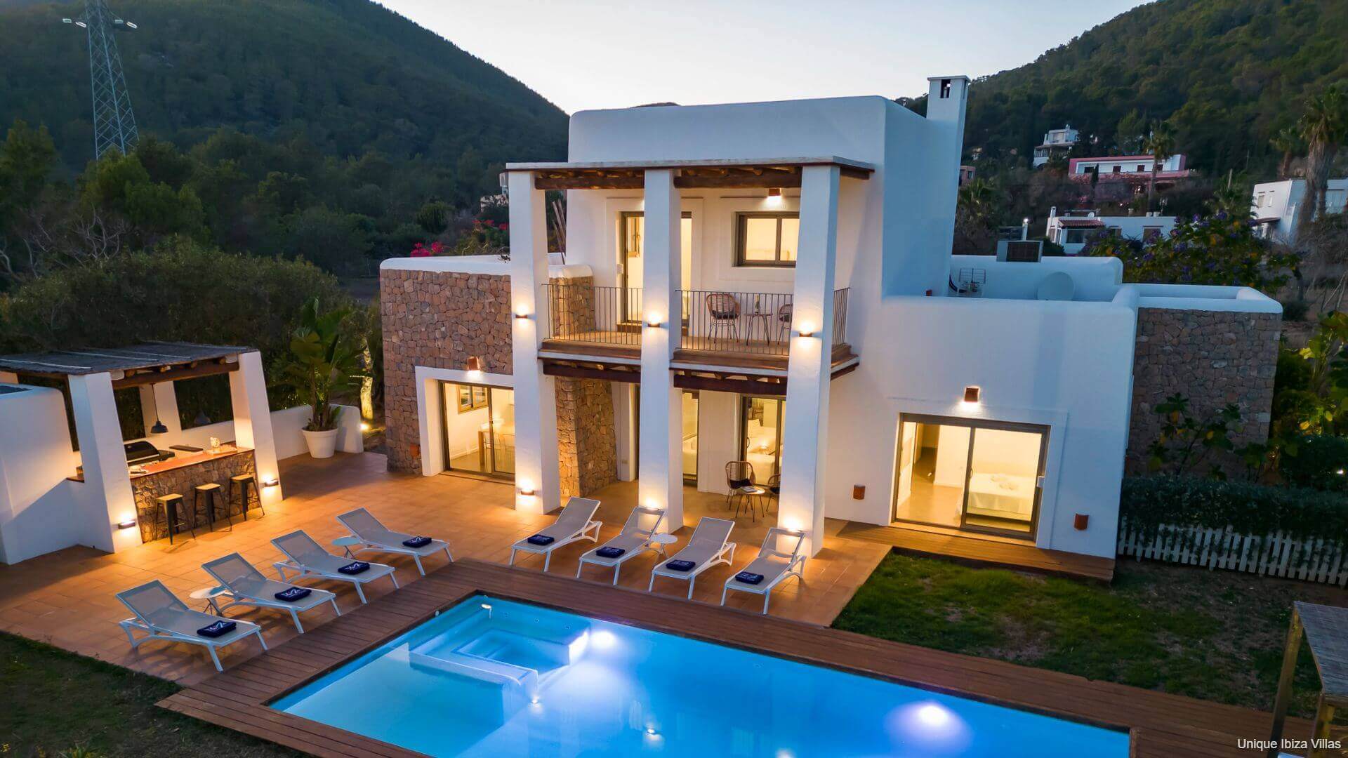 VILLA NEUS - 5 Bedrooms - Near Ibiza Town